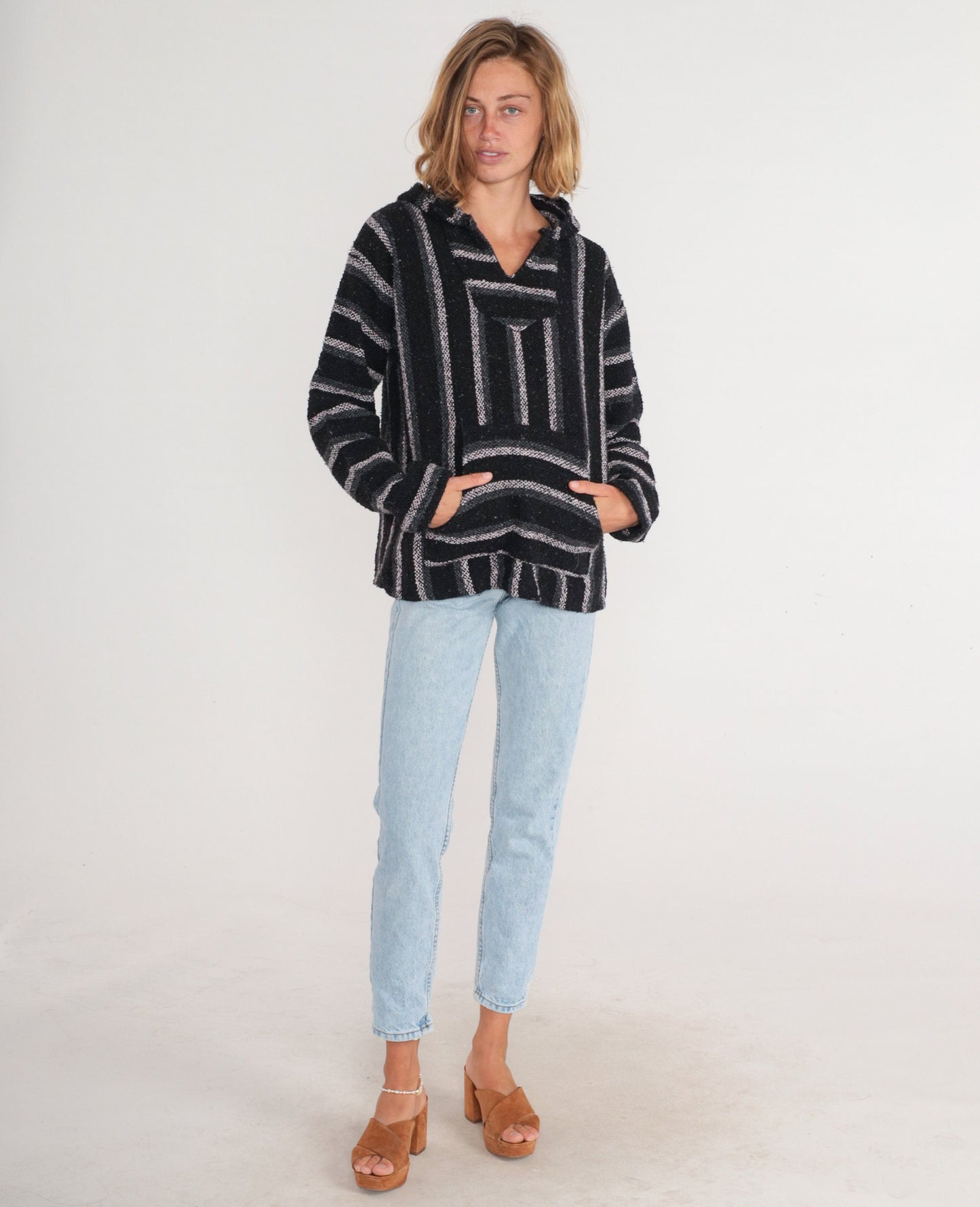 90s Mexican Baja Hoodie Black Grey White Striped Kangaroo Pocket Medium M