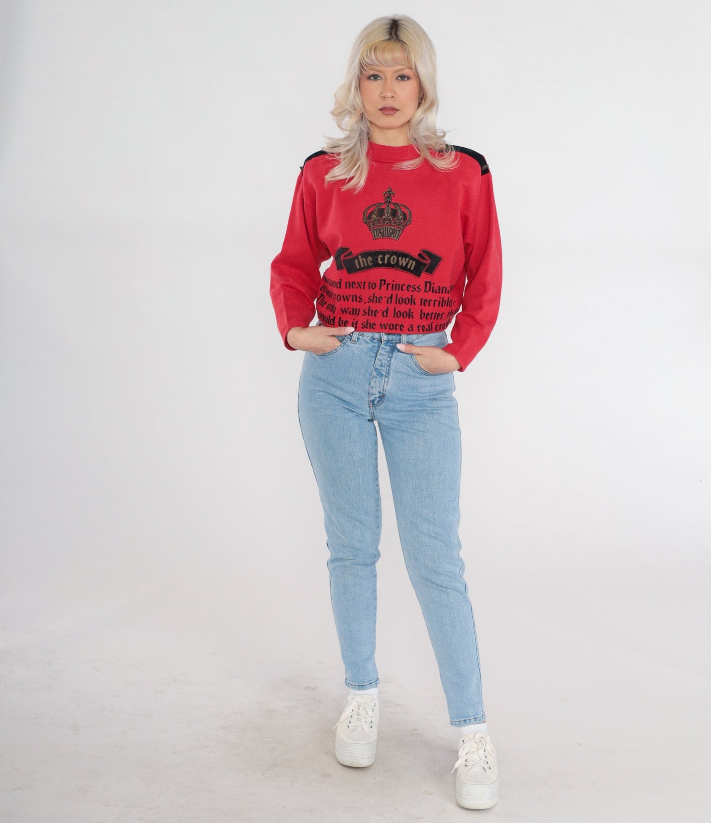 90s The Crown Princess Diana Graphic Crop Top Red Long Sleeve Medium