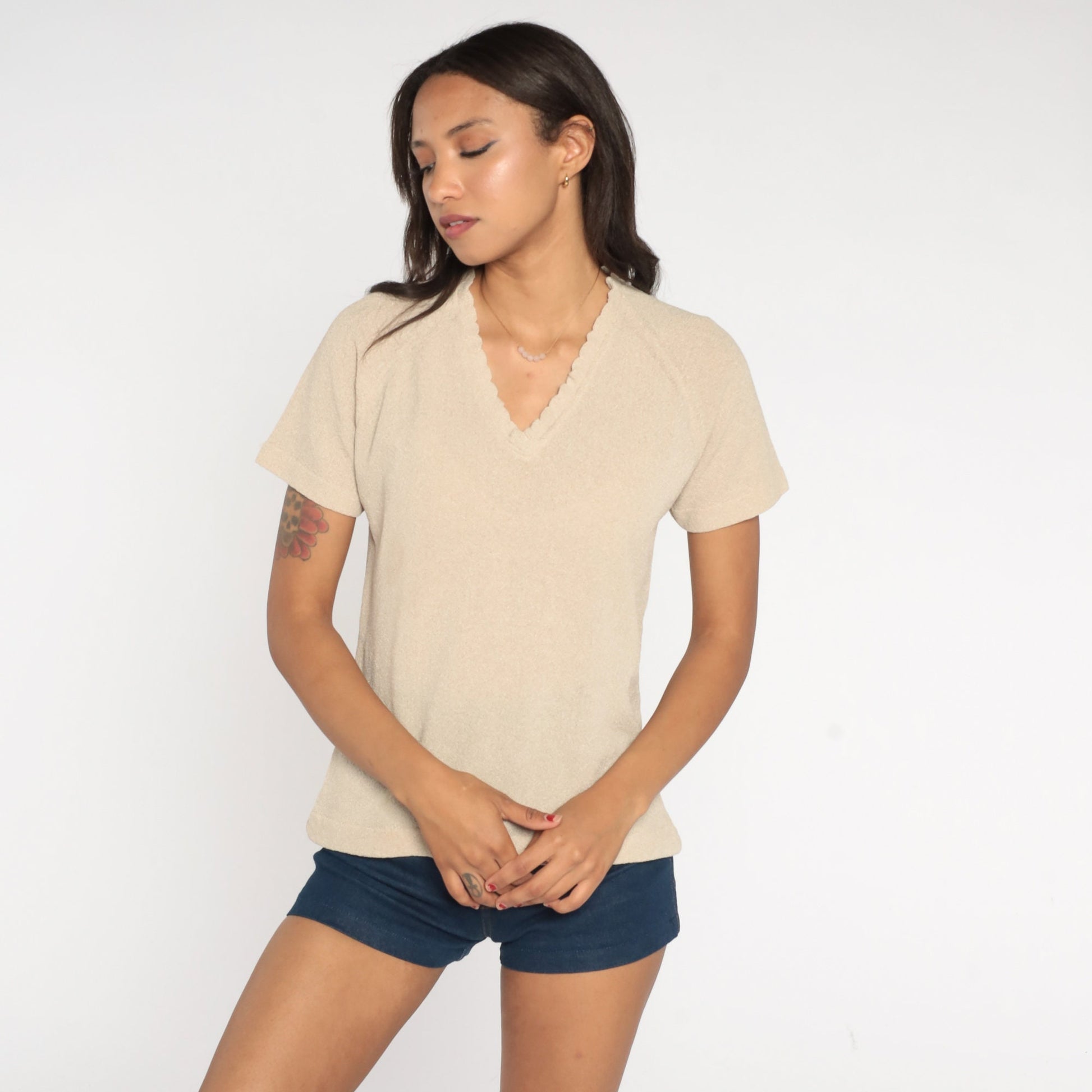 80s Beige V-Neck Raglan Sleeve T-Shirt Medium