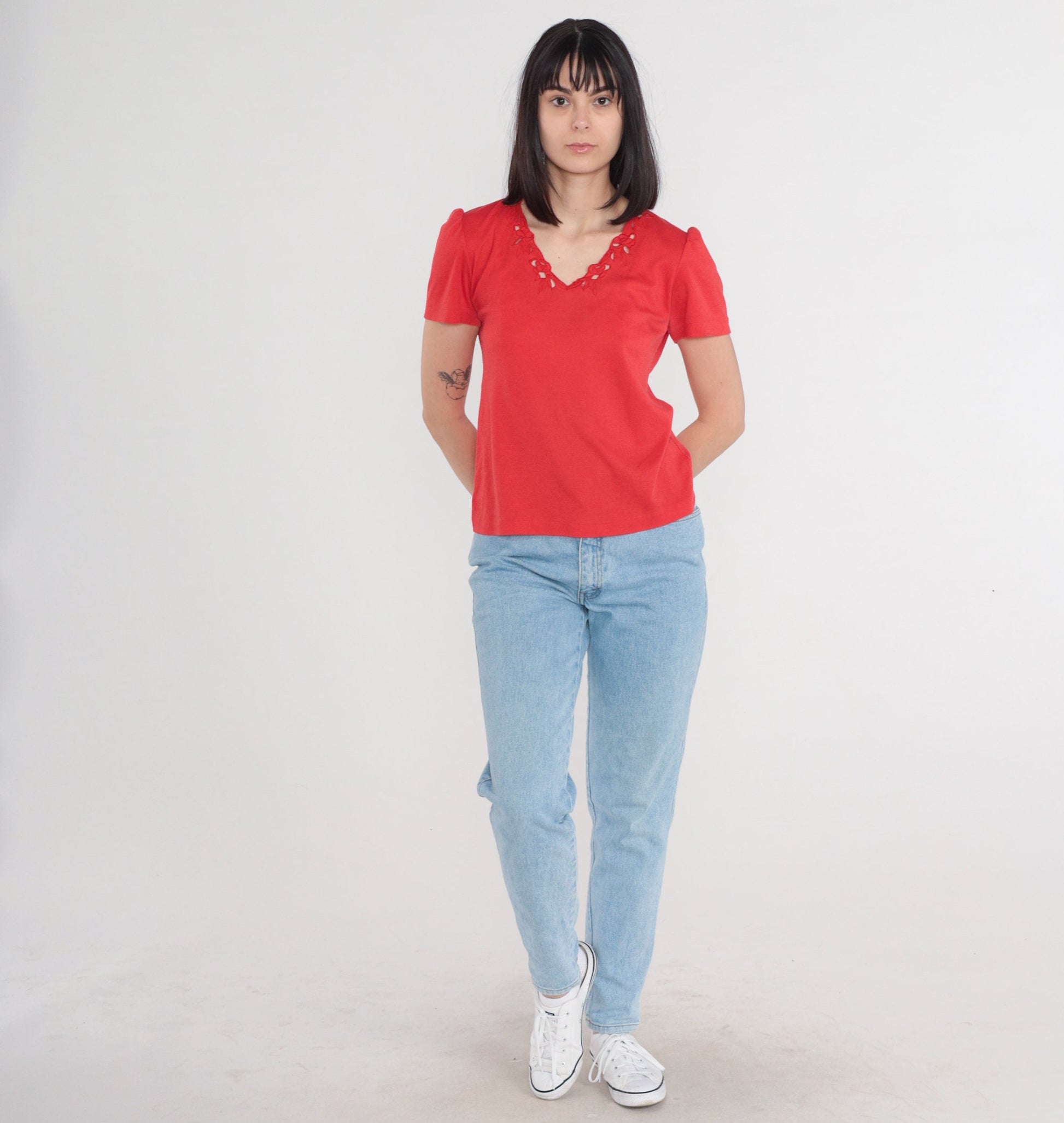 90s Red Floral Cutwork Blouse Puff Sleeve V-Neck Medium