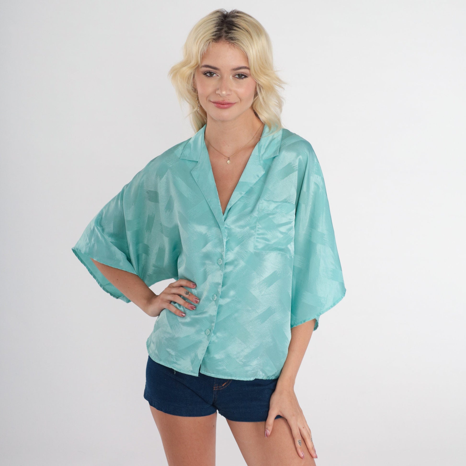 80s Seafoam Button-Up Blouse Shiny Embossed Collared Shirt Medium