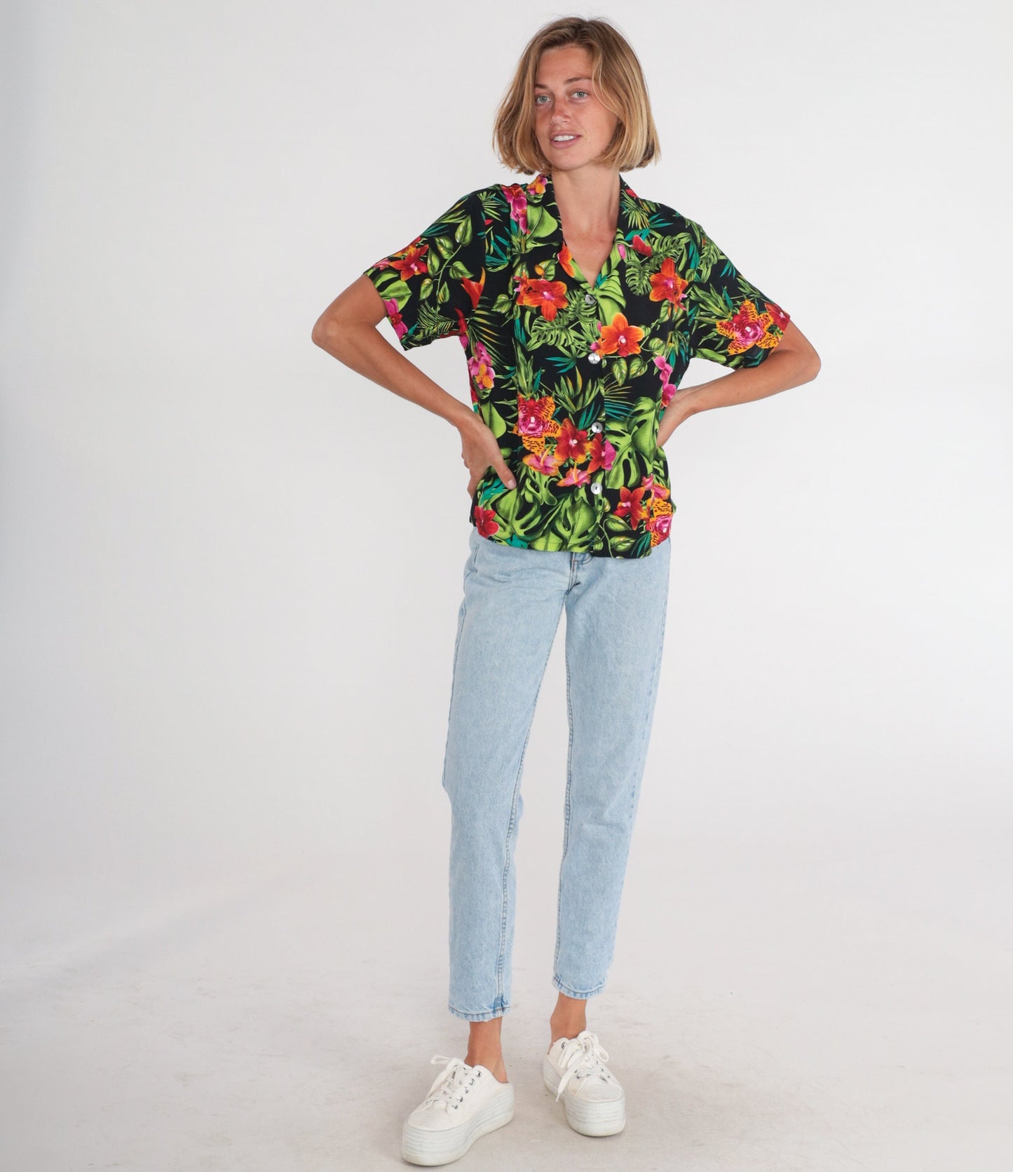 90s Tropical Floral Button-Up Blouse Black Hibiscus Short Sleeve Medium
