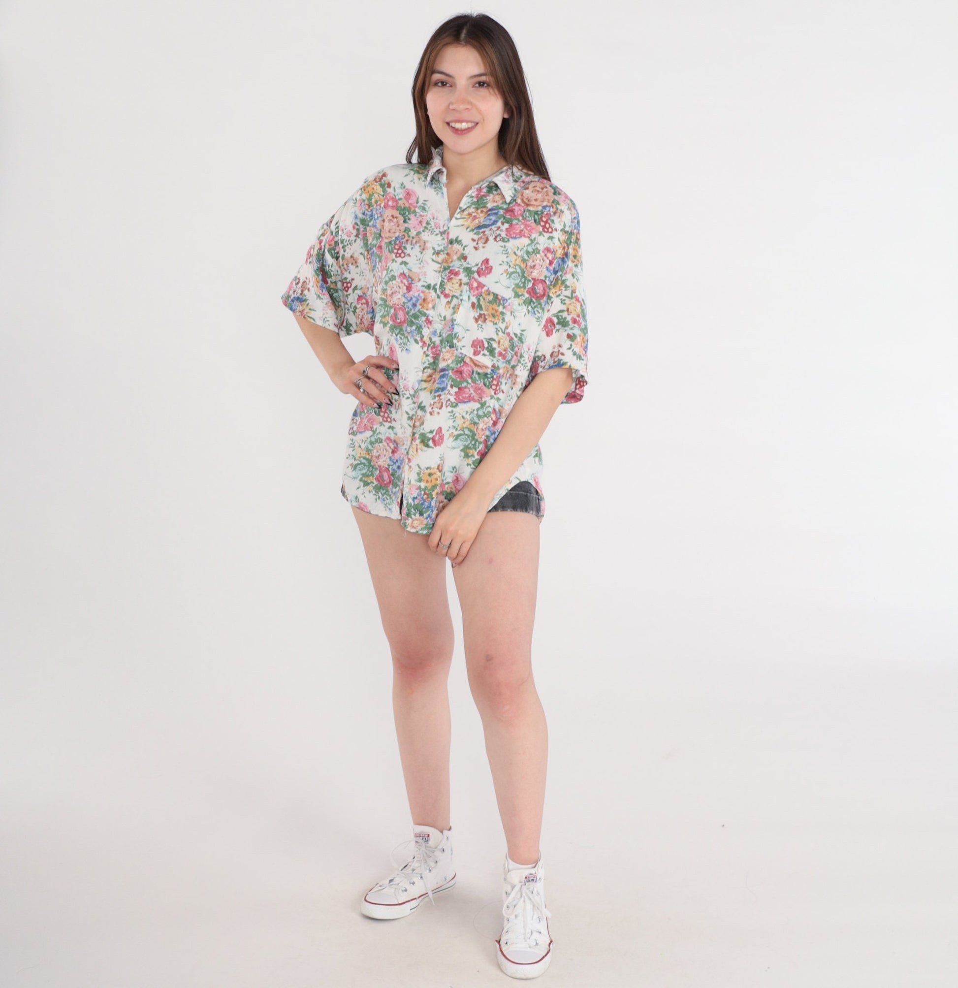 90s White Floral Button-Up Blouse Short Sleeve Collared Shirt Rose Print Large