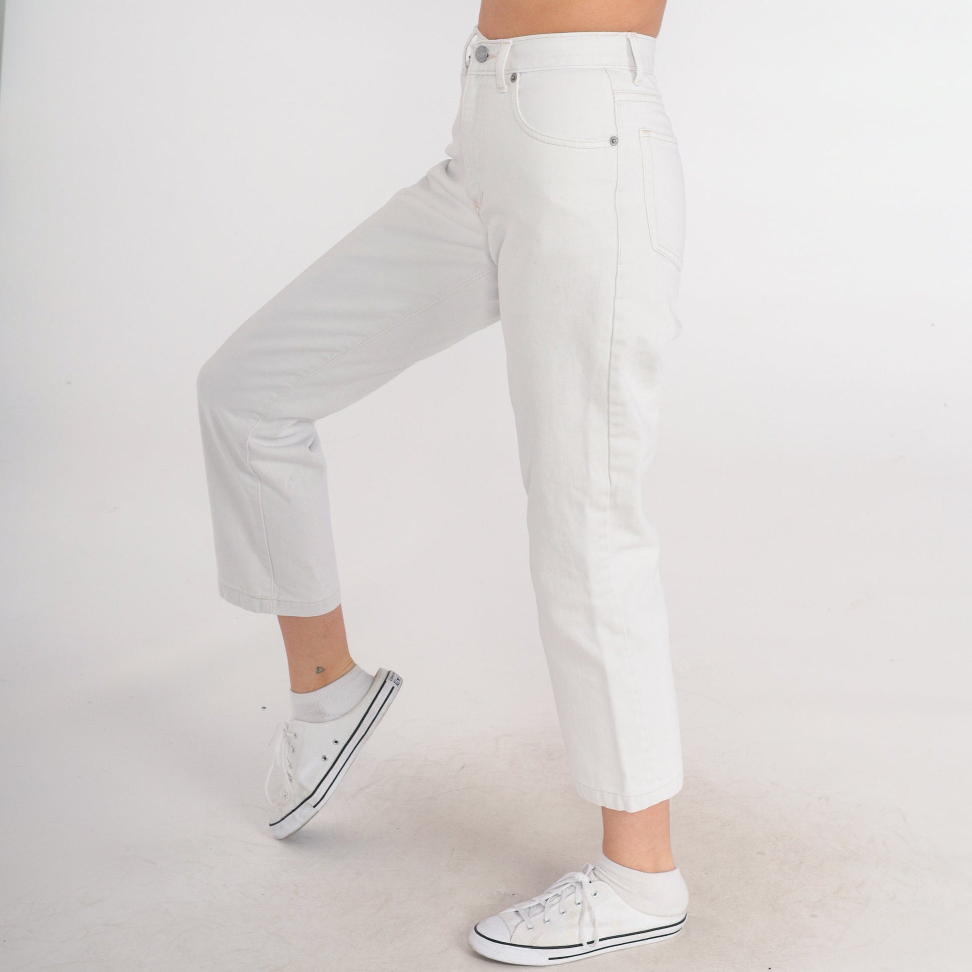 90s Guess White Denim Mom Jeans Mid Rise Slim Tapered 2XS