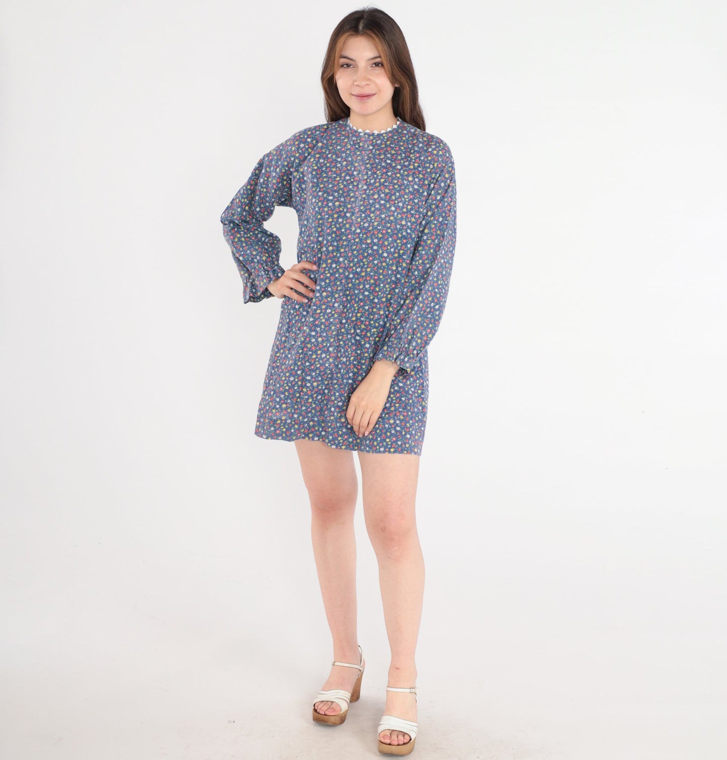 1970s Blue Floral Calico Mini Shift Dress Long Sleeve Small