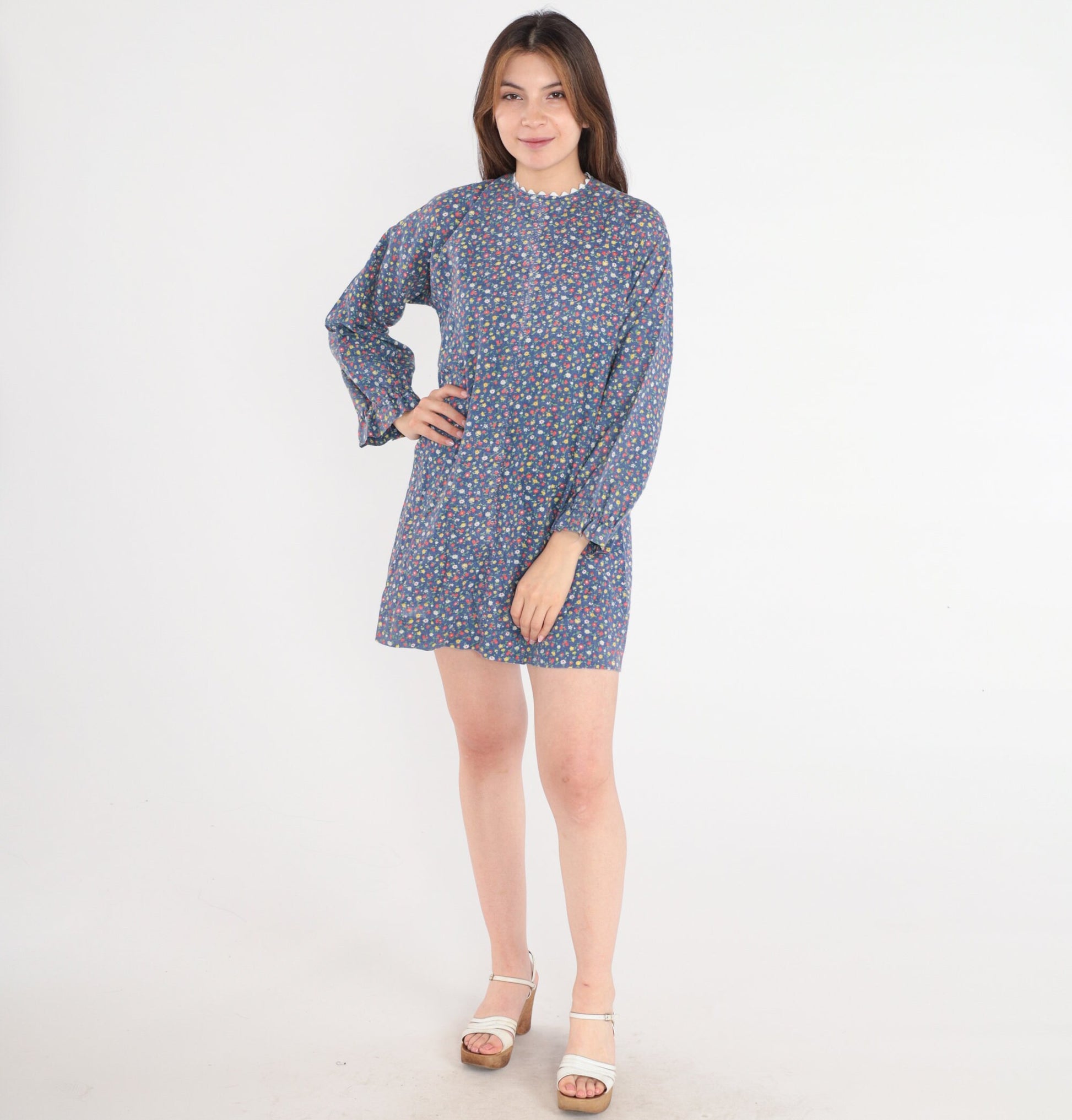 1970s Blue Floral Calico Mini Shift Dress Long Sleeve Small