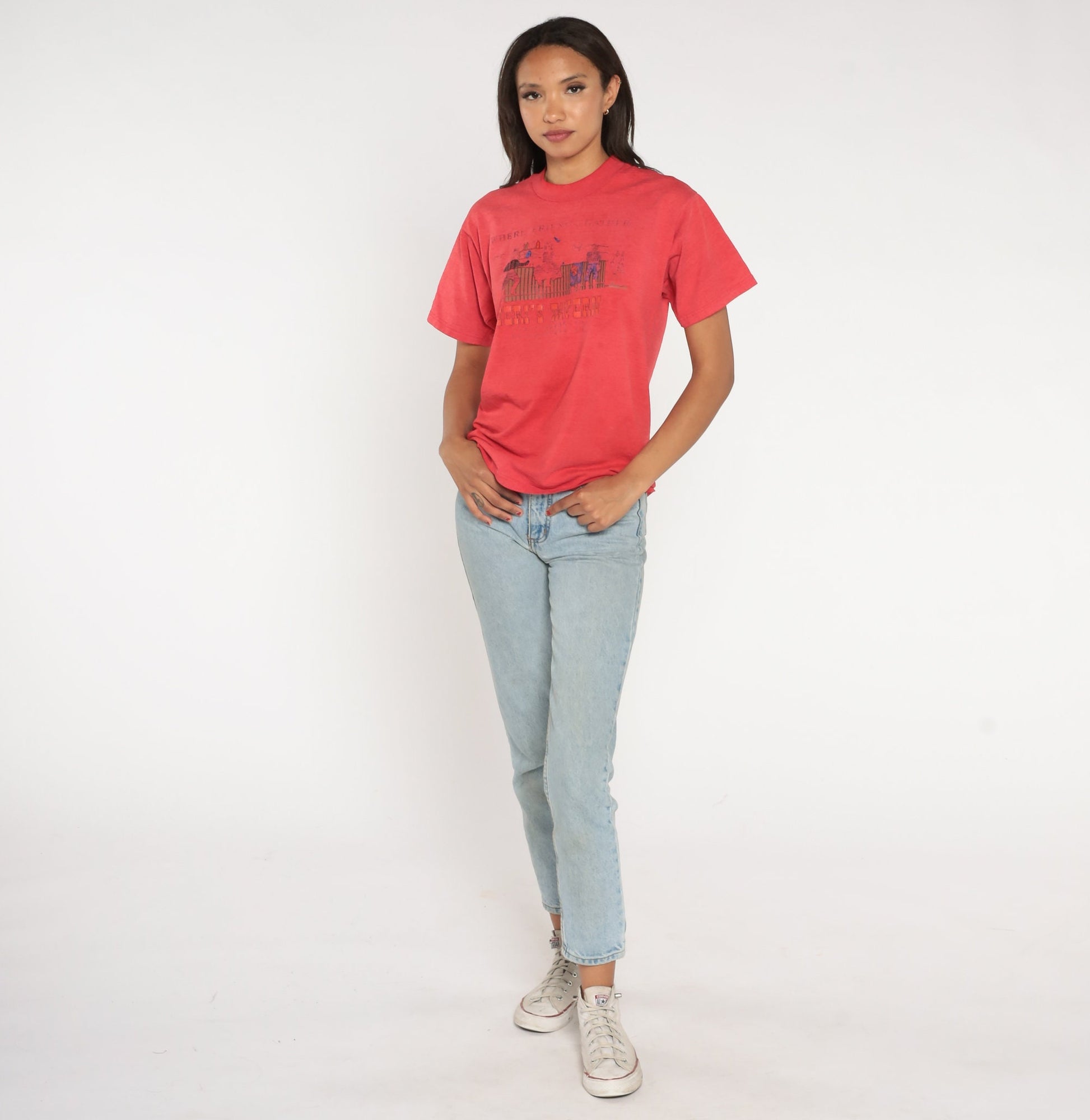 90s Jeri's Tavern Albuquerque Graphic T-Shirt Red Faded Small S