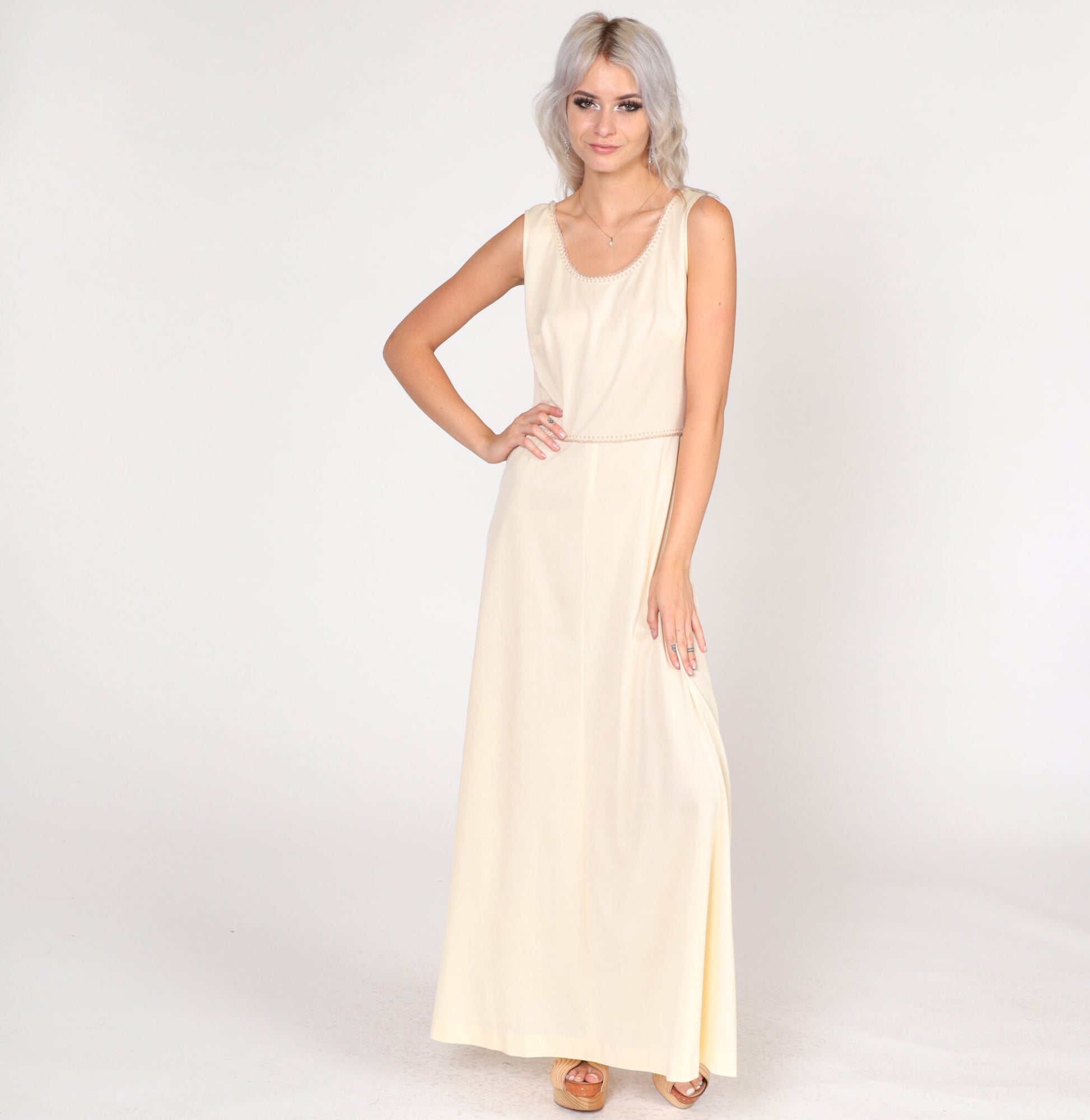 70s Cream Maxi Dress Sleeveless High Waist Scalloped Trim Small