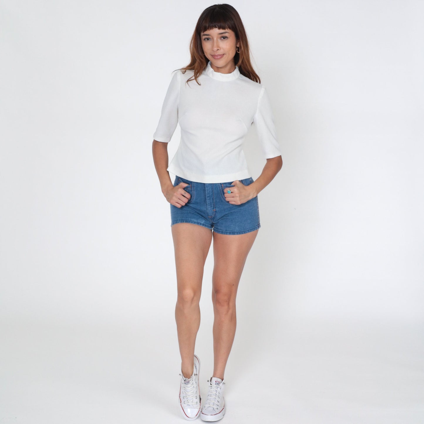 70s White Mock Neck Half-Sleeve Blouse Rear Zipper Small