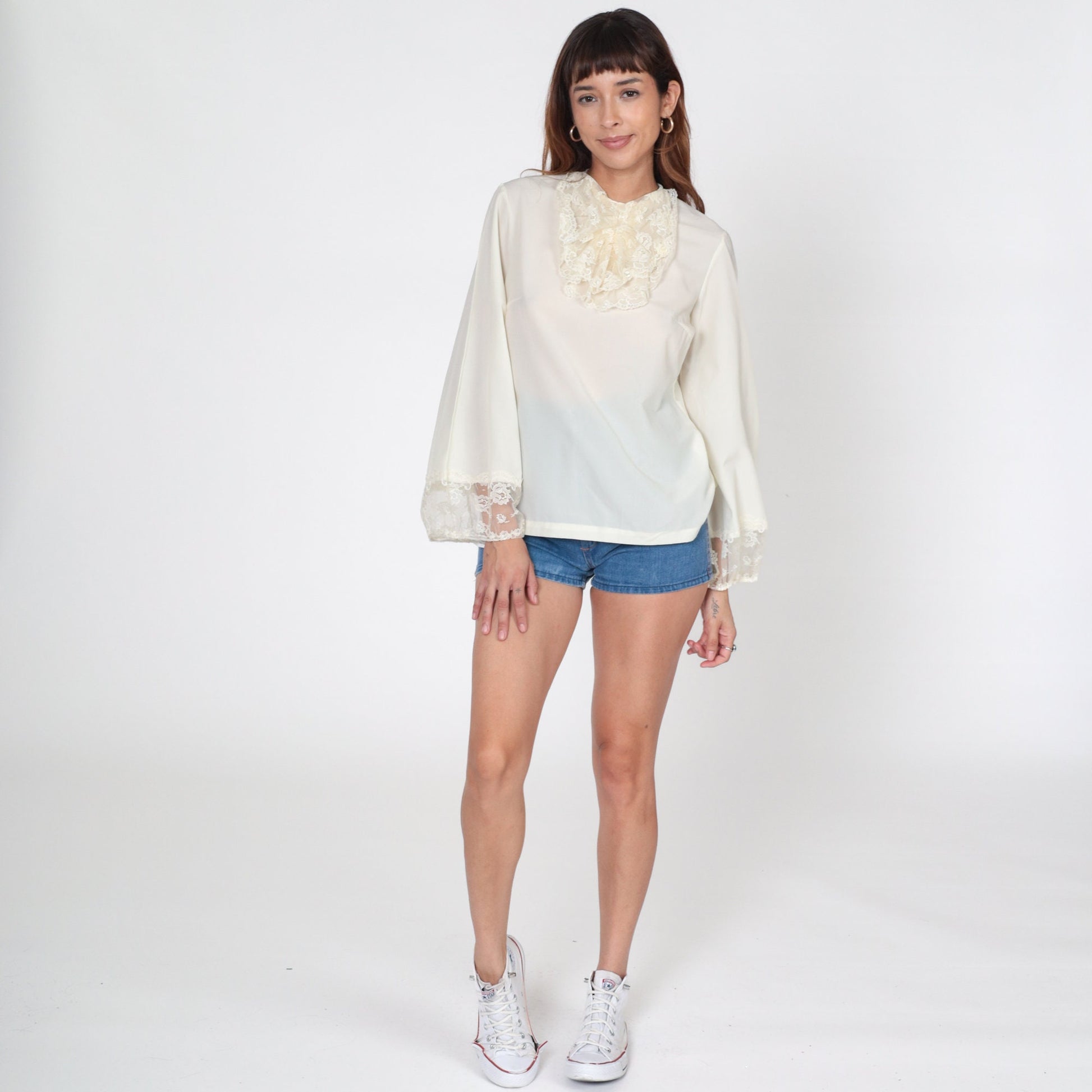 70s Off-White Lace Ruffle Tuxedo Blouse Button Back Long Sleeve Small