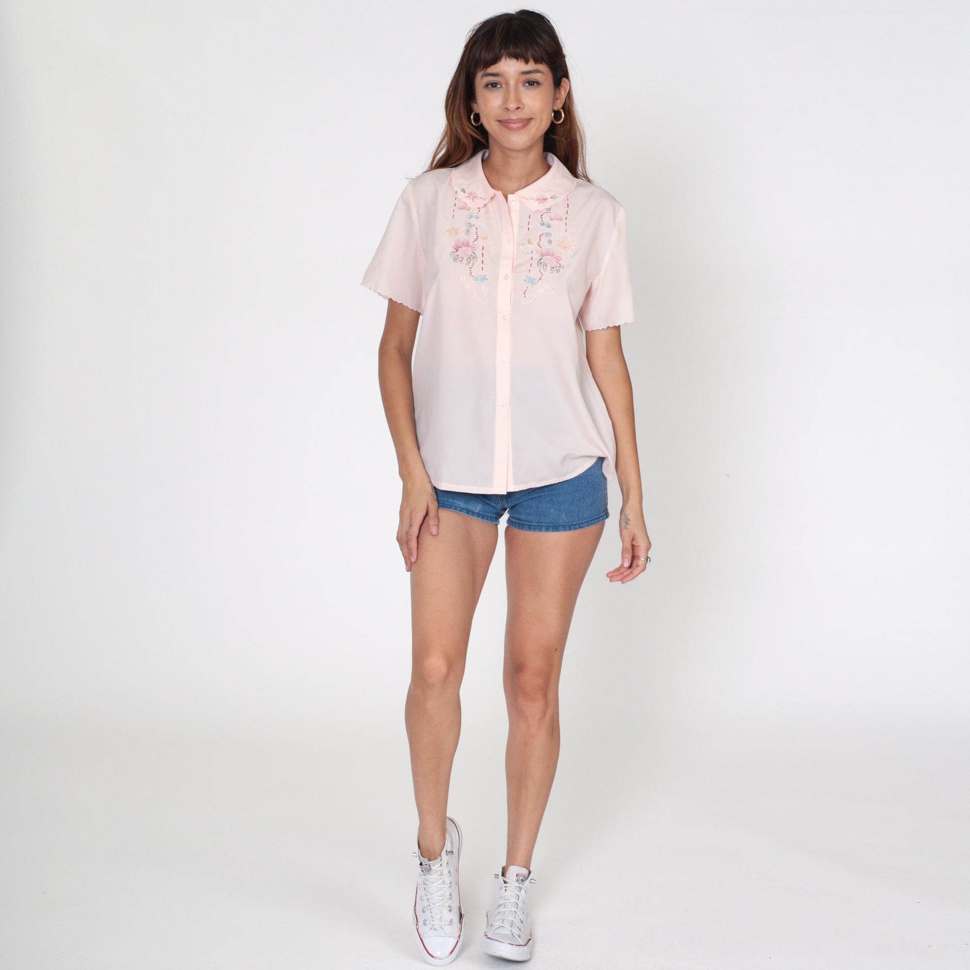 80s Baby Pink Embroidered Floral Blouse Peter Pan Collar Cutout Small