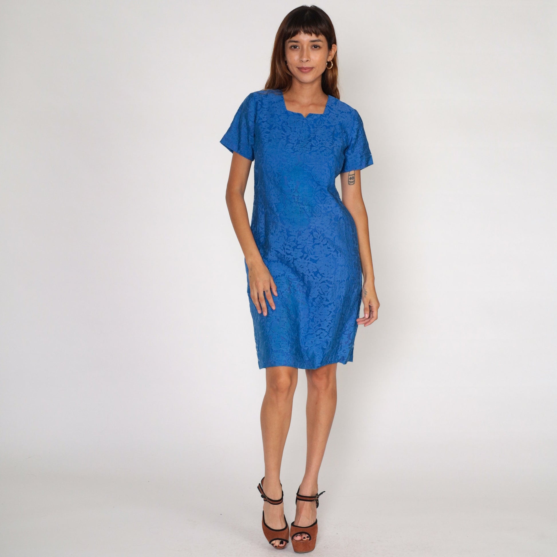 60s Blue Embossed Floral Shift Mini Dress Short Sleeve Small