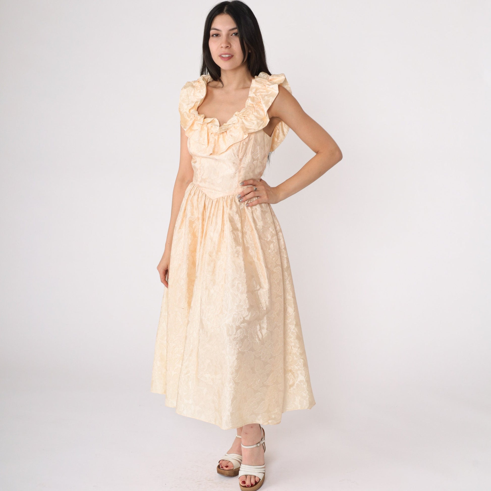 80s Peach Floral Embossed Prom Dress Basque Waist Midi Ruffled Neckline Small