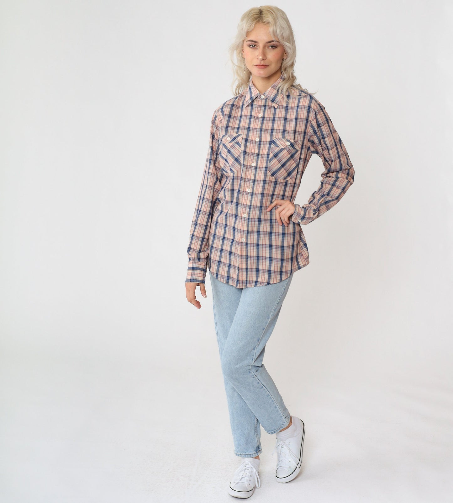 80s Saturdays in California Plaid Button-Up Shirt Blue Red Cream Small