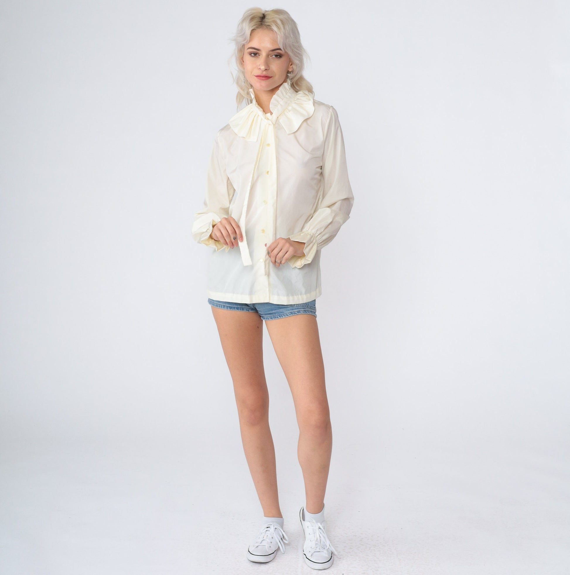 70s Ruffled Necktie Blouse Off-White High Neck Button-Up Long Sleeve Medium