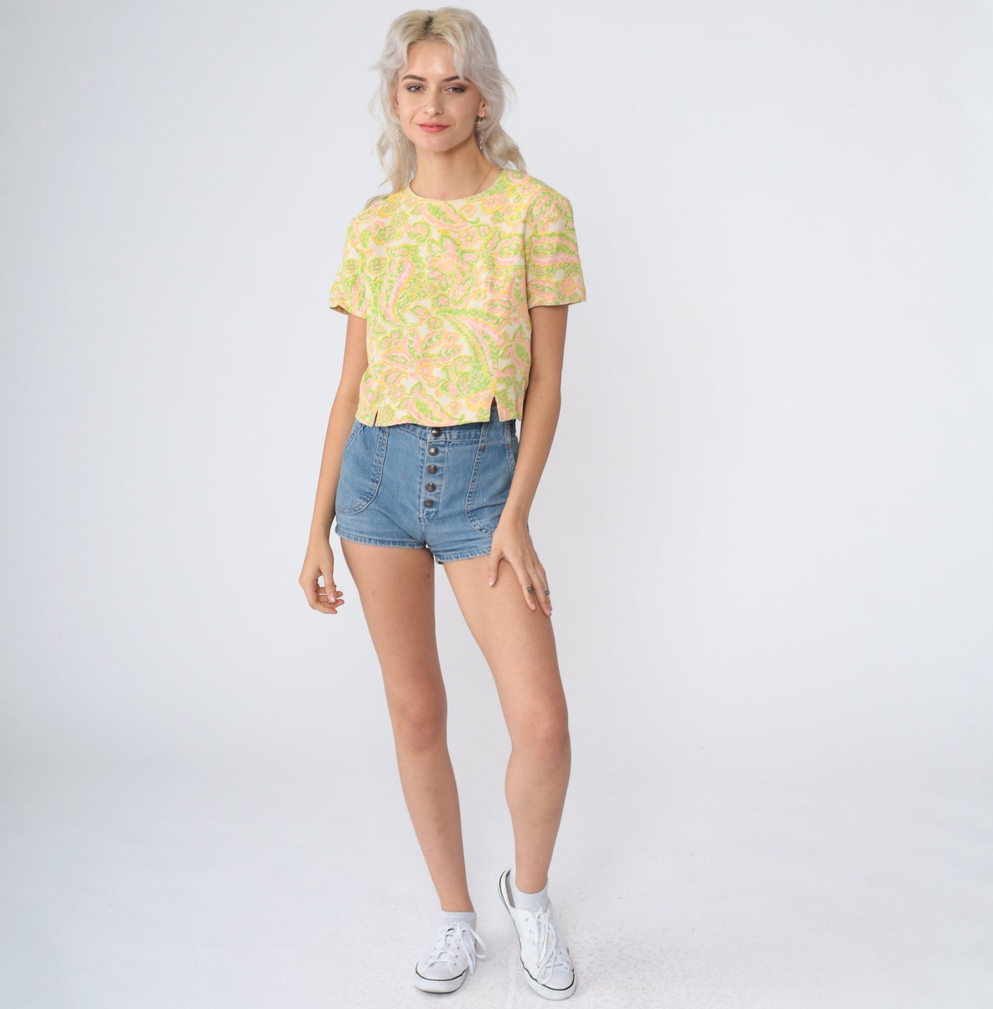 1960s Floral Paisley Crop Top Short Sleeve Blouse Yellow Green Pink Small S