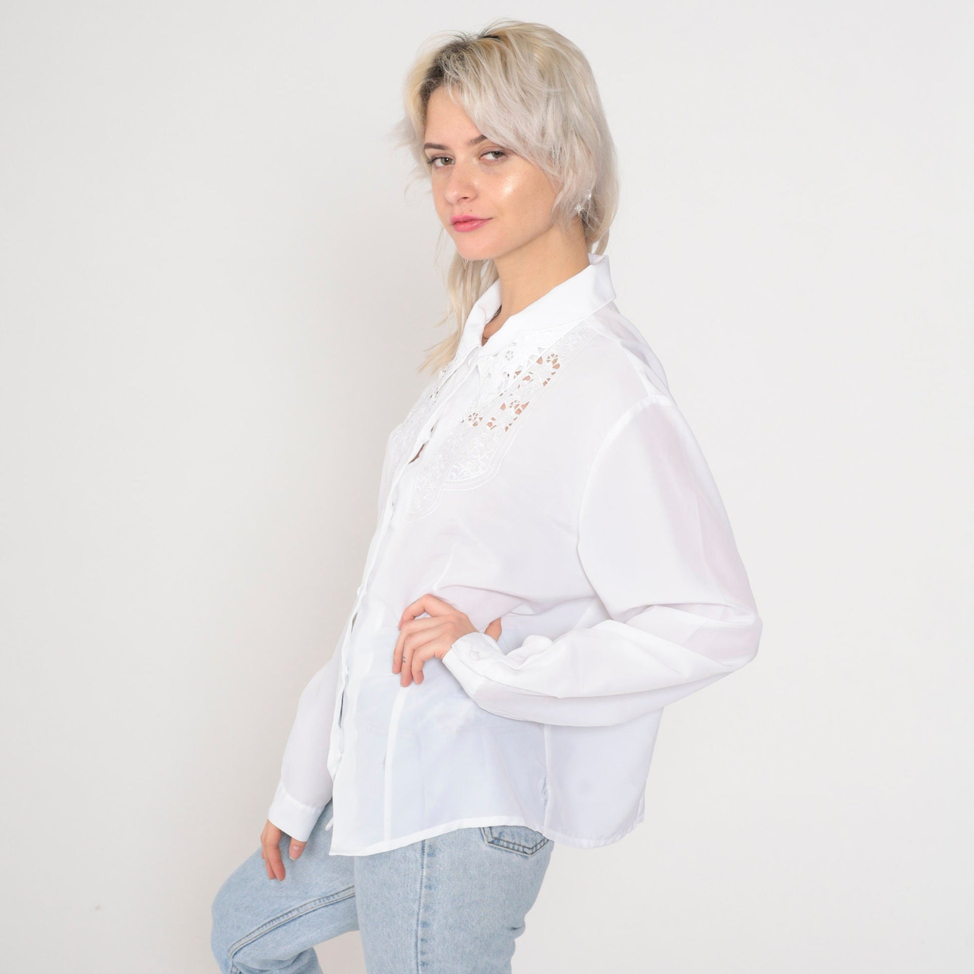 90s White Floral Embroidered Cutwork Blouse Long Sleeve Button Up Large L