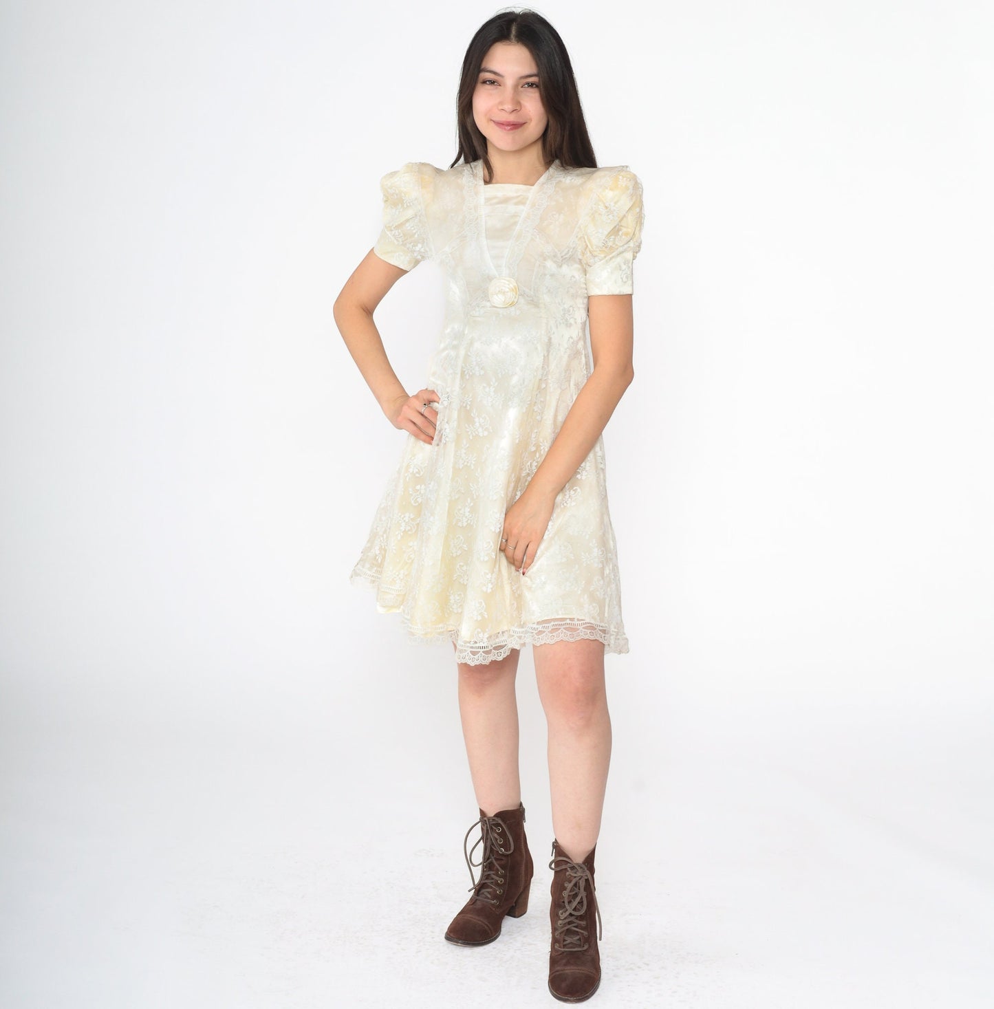 80s Jessica McClintock White Lace Mini Dress Yellow Puff Sleeve Rosette 2XS