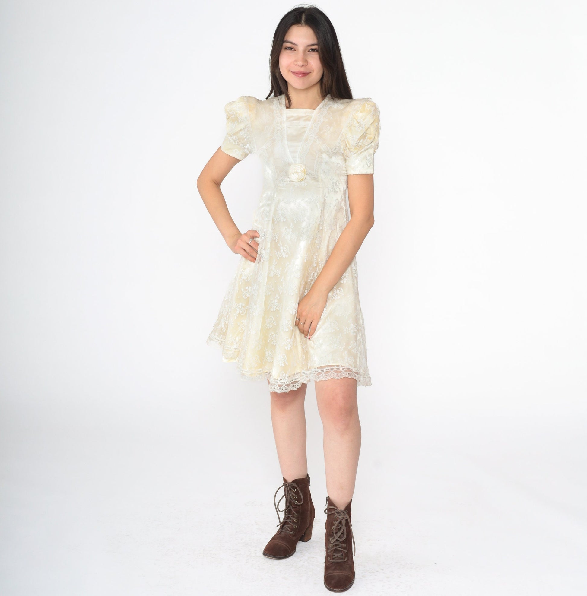 80s Jessica McClintock White Lace Mini Dress Yellow Puff Sleeve Rosette 2XS