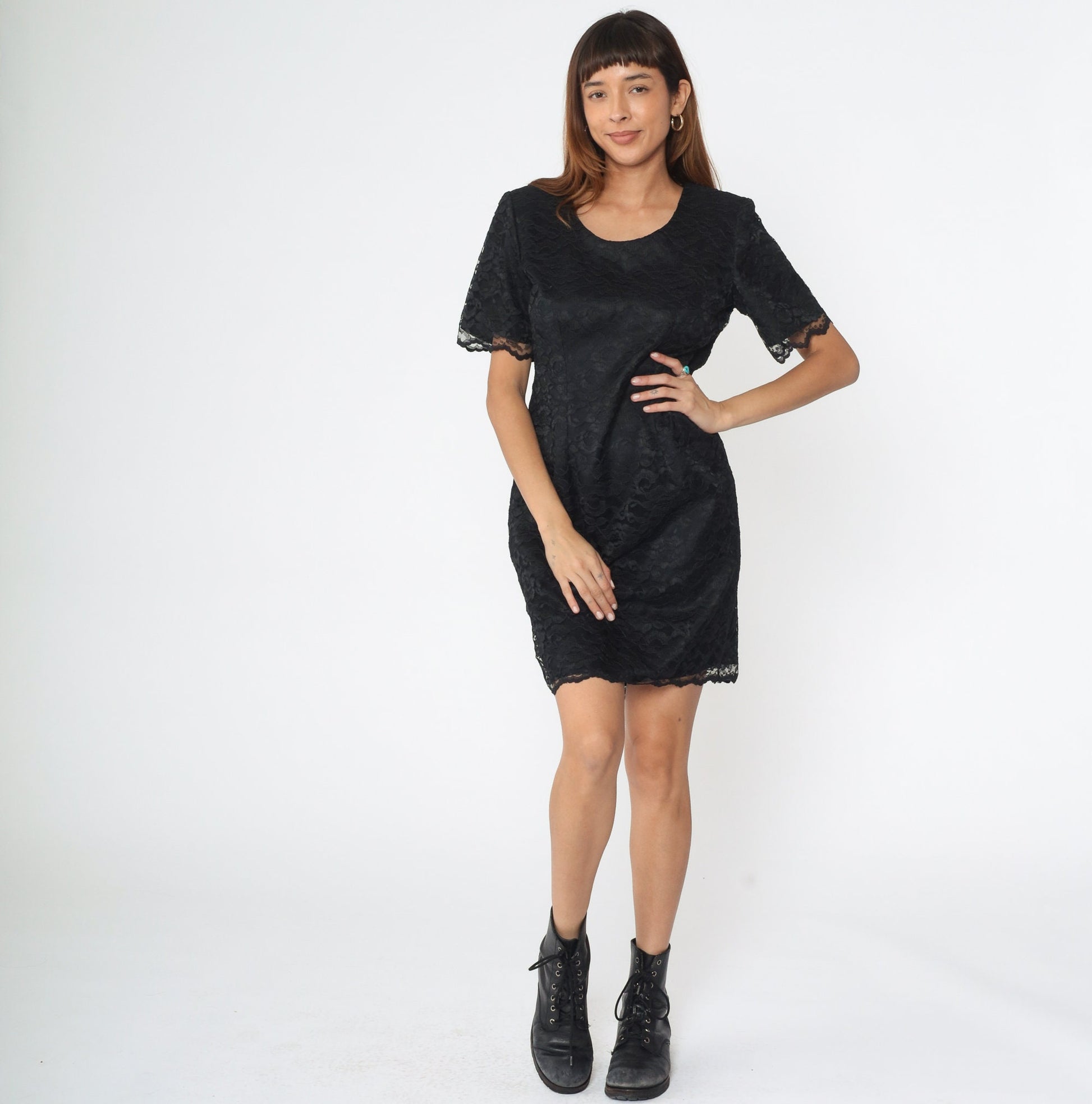 90s My Michelle Black Lace Mini Dress Scalloped Sheath Scoop Neck Medium