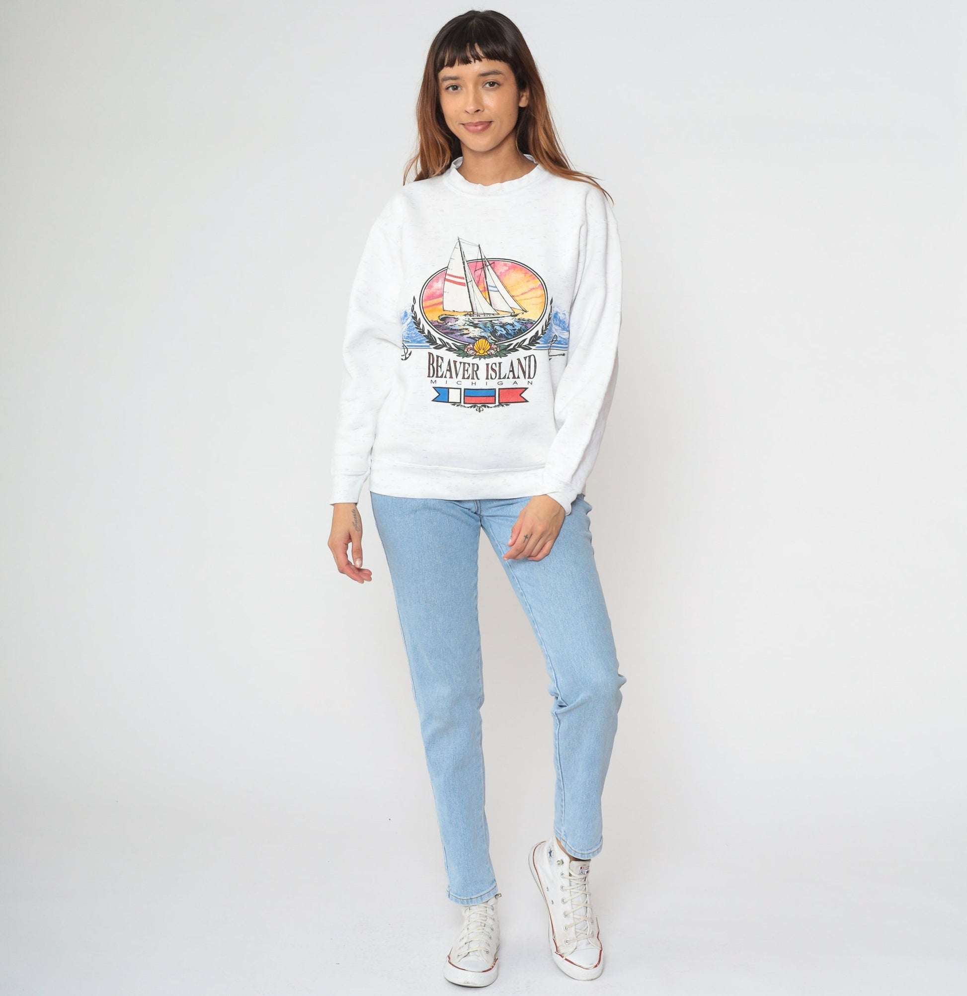 90s Beaver Island Michigan Sailboat Sweatshirt White Crewneck Medium