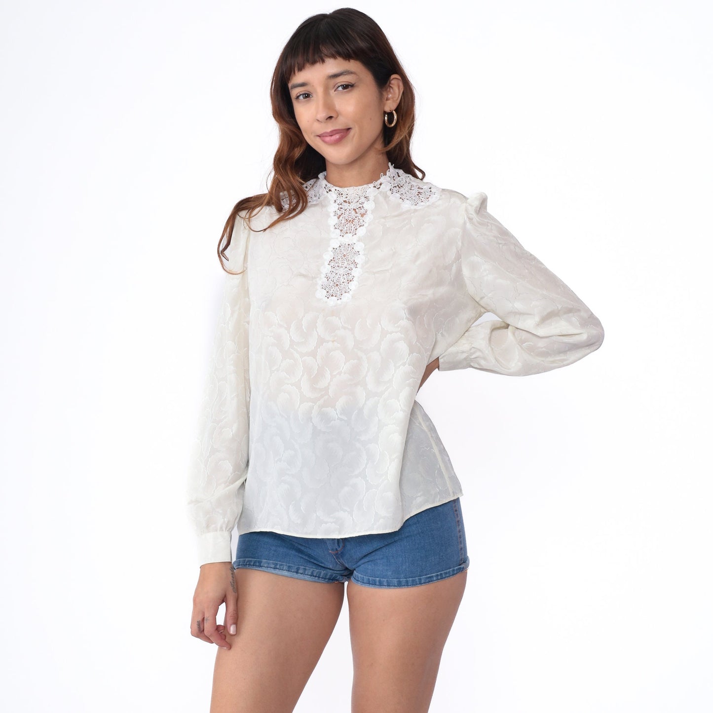 80s White Embossed Blouse Puff Sleeve Cutwork Lace Trim Button Back Medium