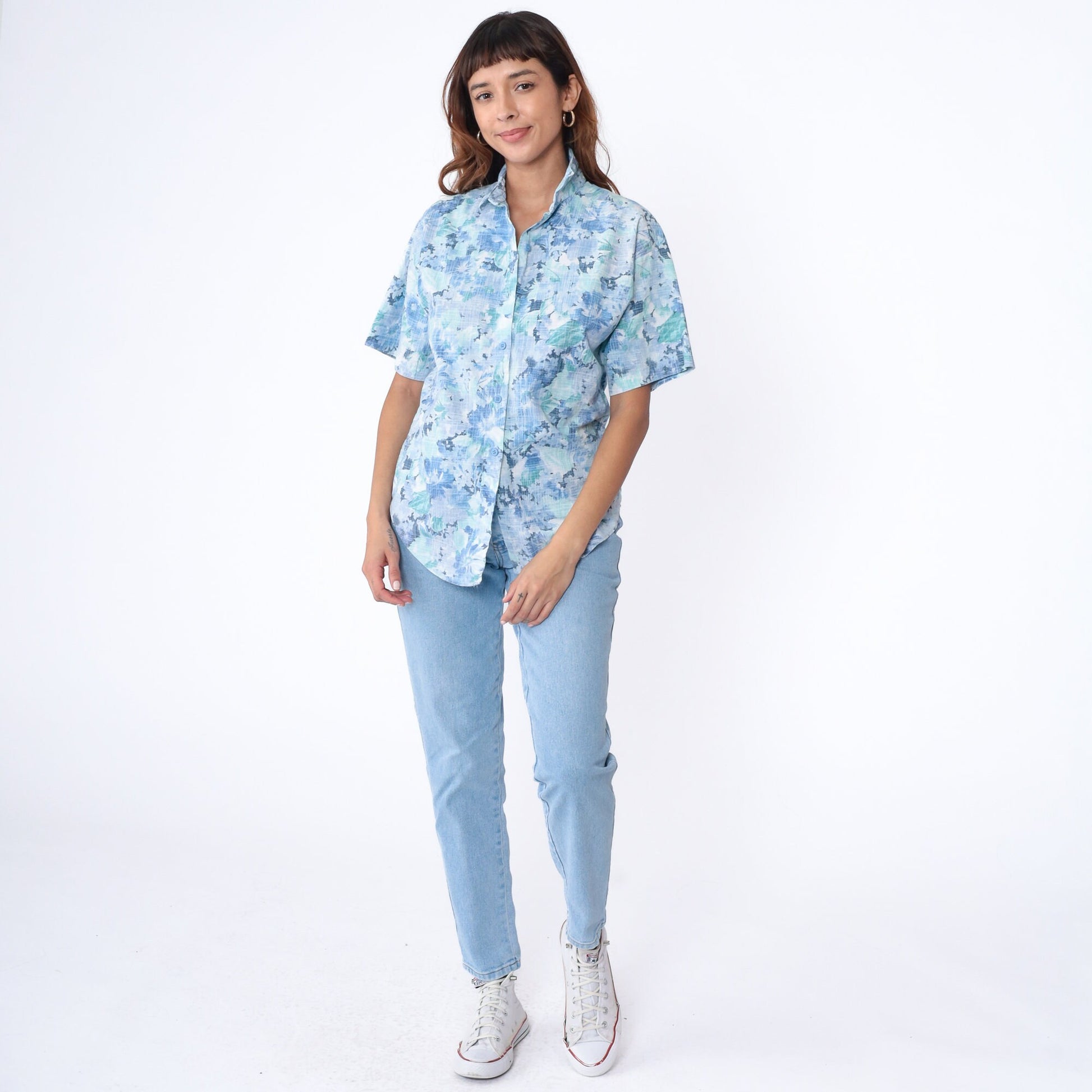 90s Blue Floral Button-Up Shirt Cotton Blend Short Sleeve Medium