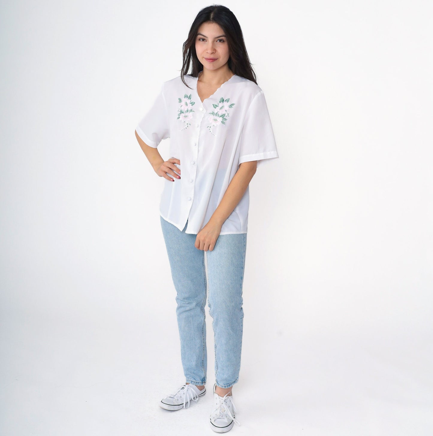 90s White Floral Embroidered Blouse Scalloped V-Neck Button-Up Short Sleeve Large L