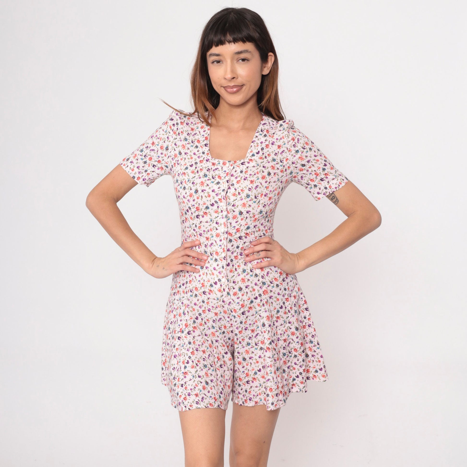 90s Pink Floral Rayon Romper Wide Leg Pearl Button Short Sleeve Extra Small