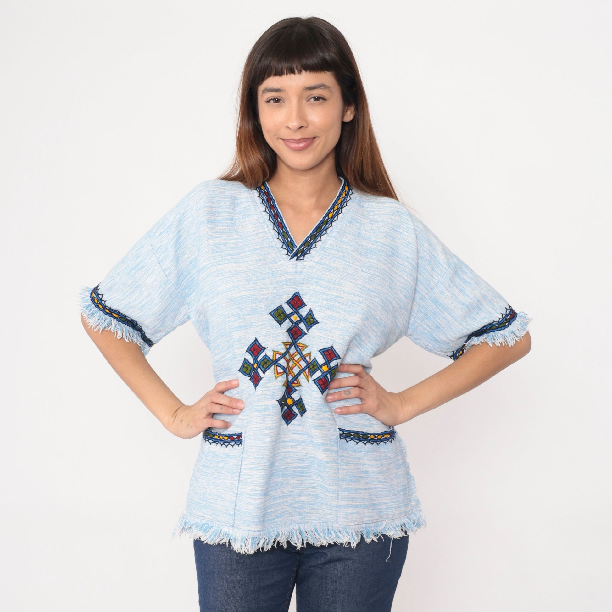 90s Geometric Knot Embroidered Tunic V-Neck Fringe Top Baby Blue Medium