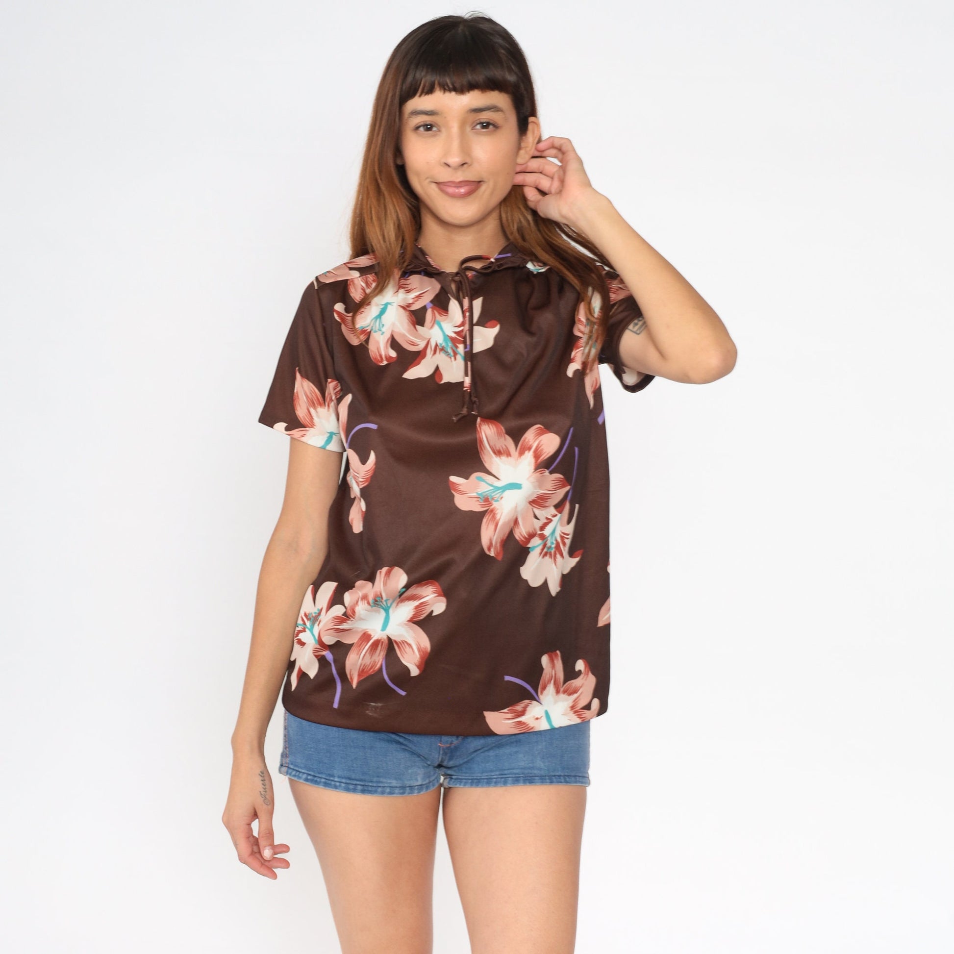 70s Brown Floral Blouse Keyhole Tie Neck Ruffled Collar Short Sleeve Medium
