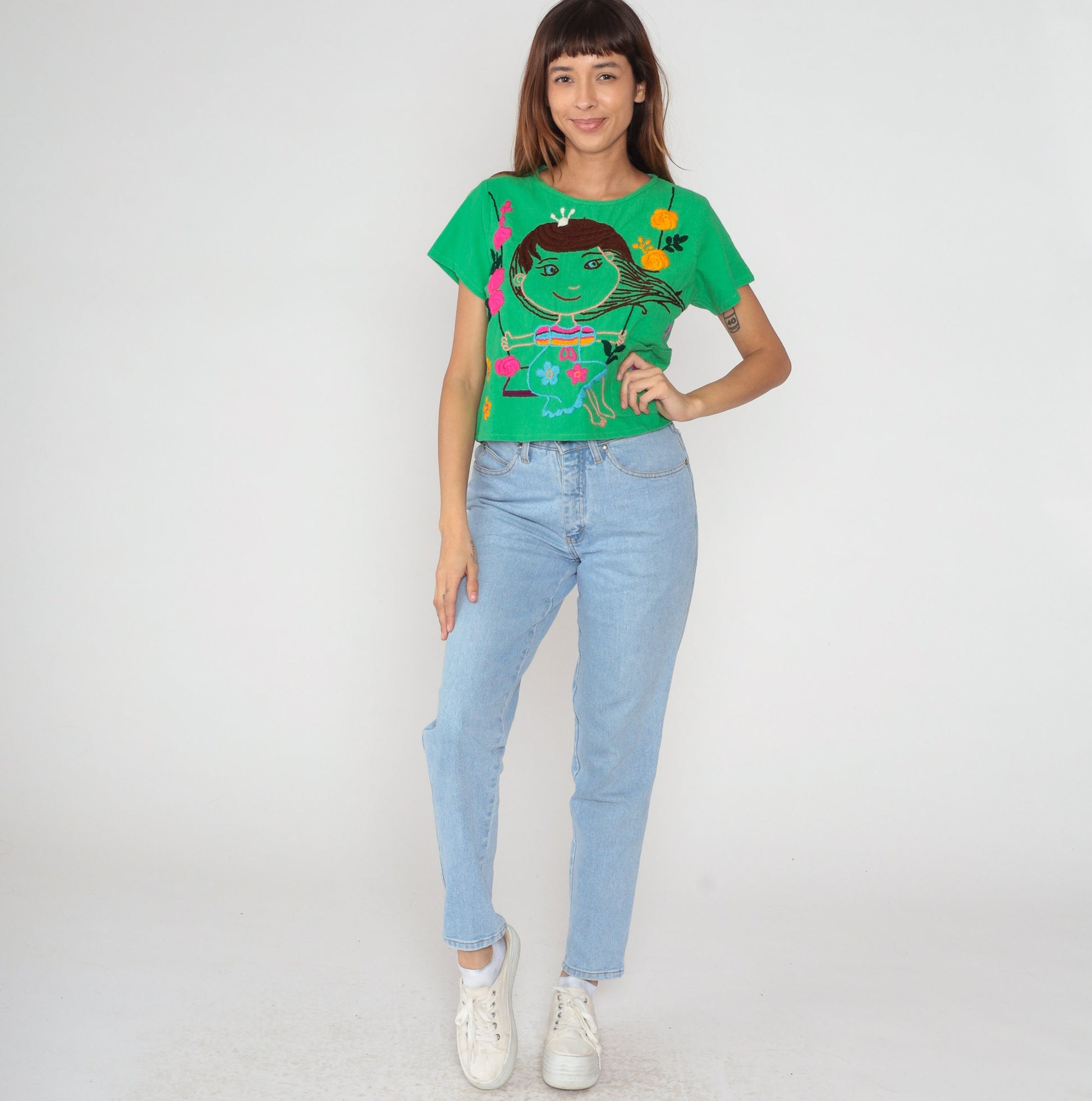90s Green Embroidered Blouse Girl on Swing Floral Short Sleeve Cotton Medium