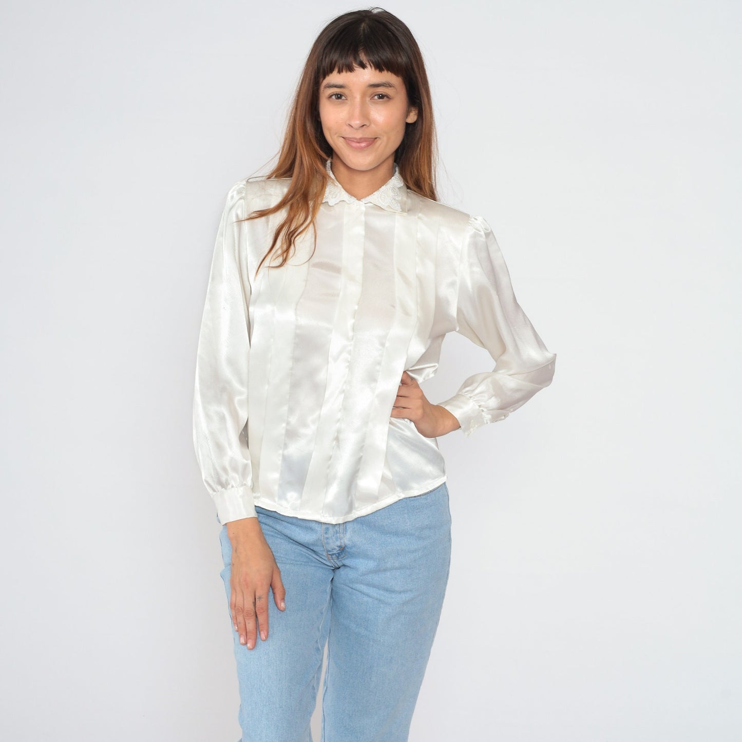 90s White Satin Blouse Puff Sleeve Floral Lace Collar Pleated Shirt Medium