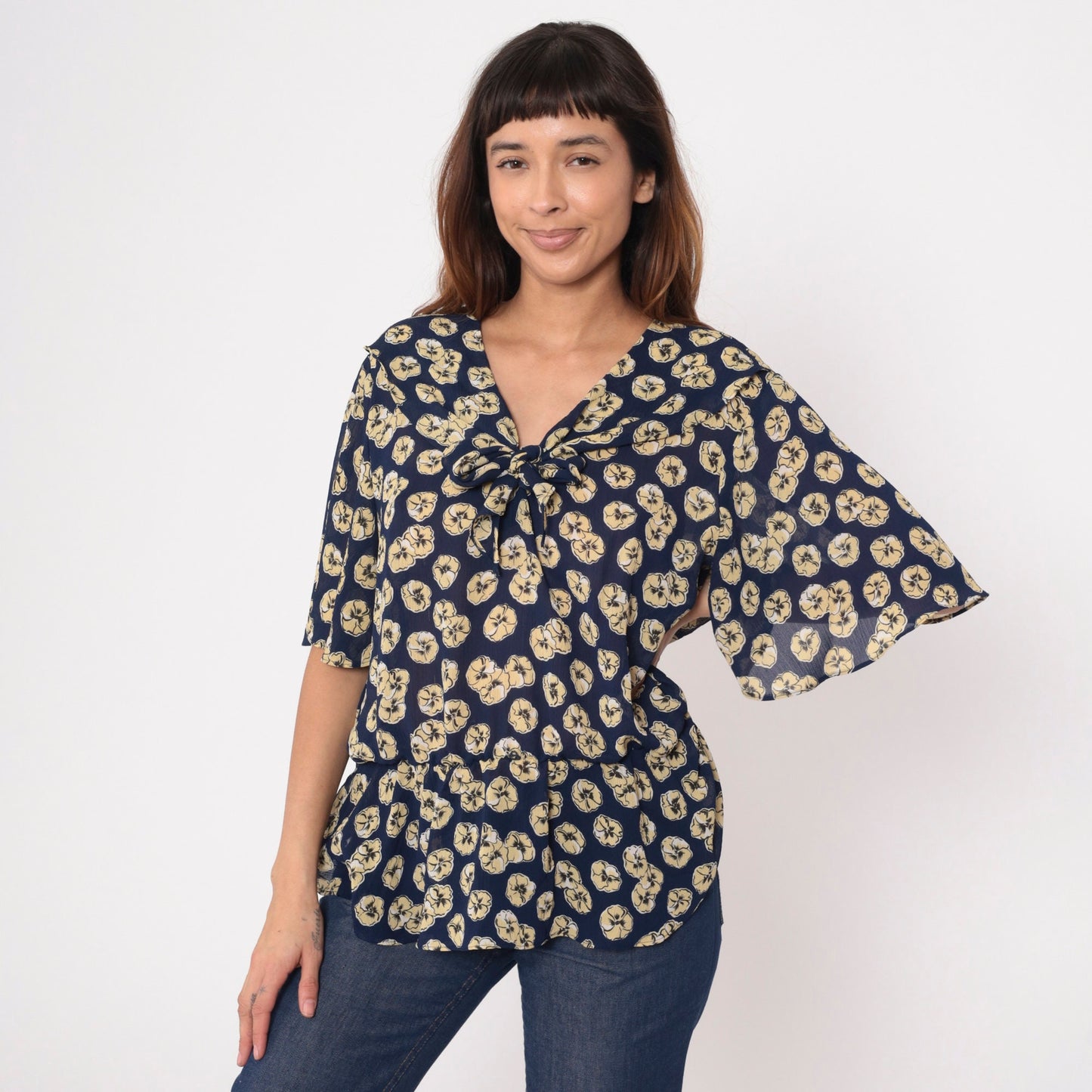 90s Navy Floral Blouse Tie Neck Peplum Flutter Sleeve Shirt Extra Large
