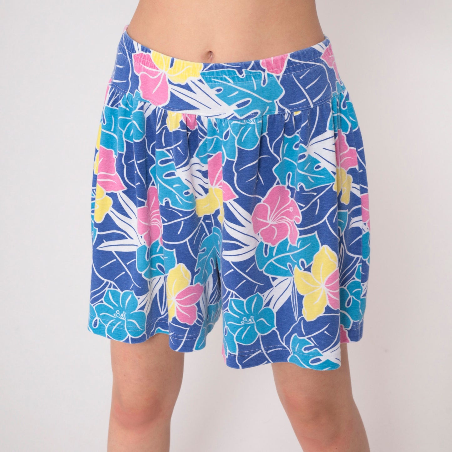90s Tropical Floral Shorts High Waist Hibiscus Leaf Print Blue Pink Medium