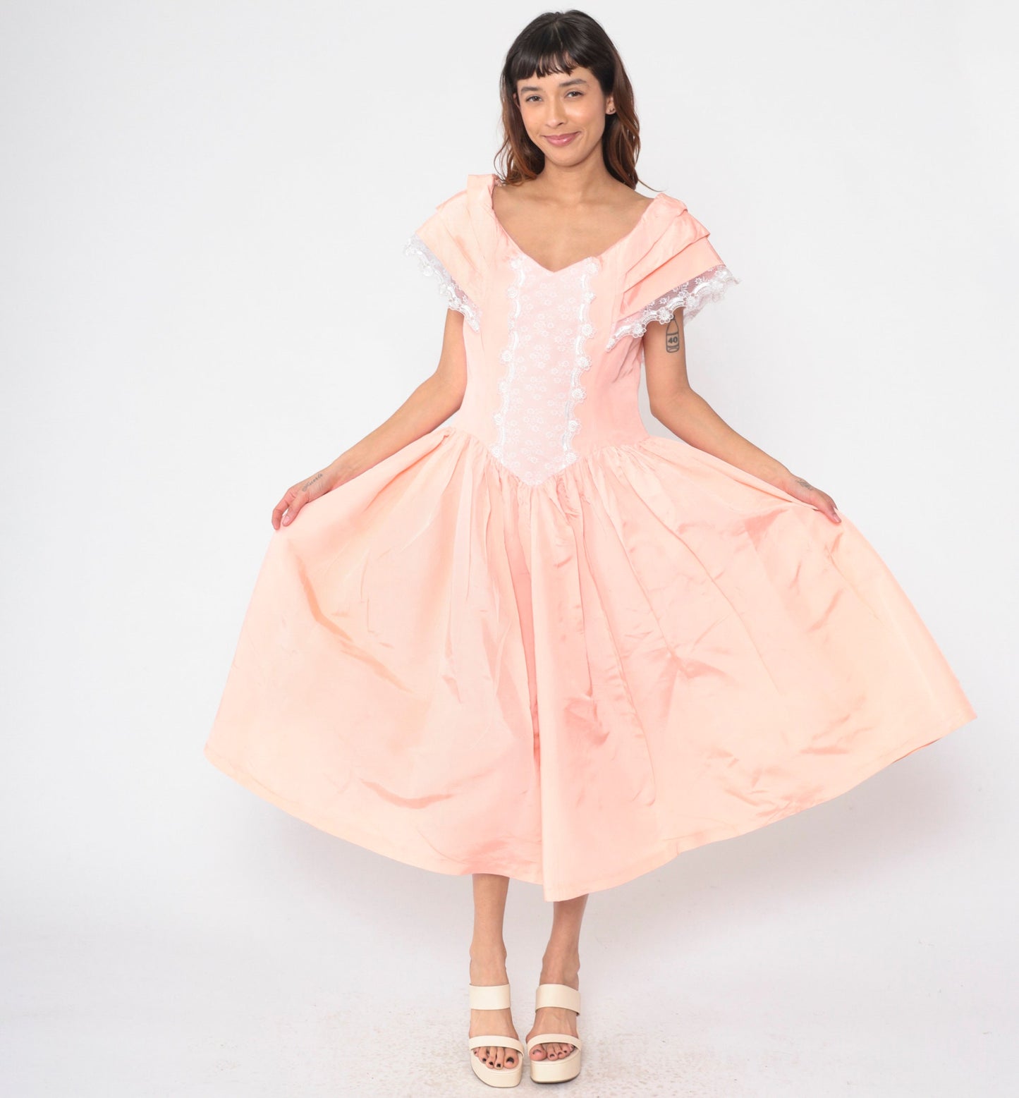 80s Peach Pink Taffeta Midi Dress Lace Trim Basque Waist Cap Sleeve Medium