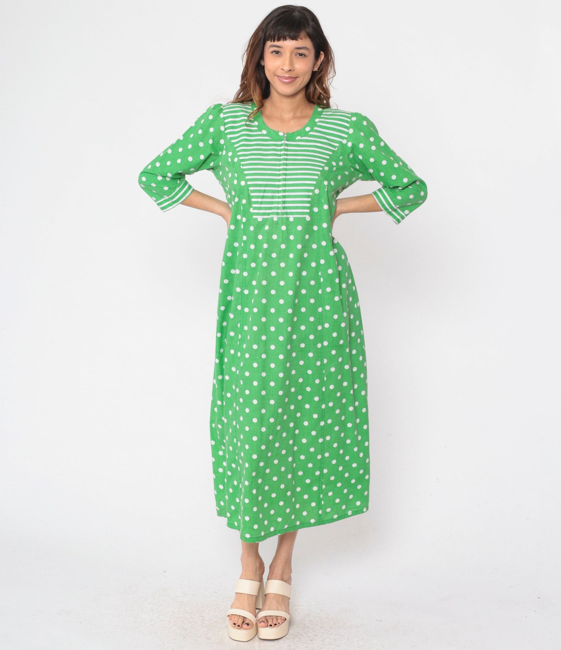 70s Polka Dot Caftan Maxi Dress Green White Front Zip 3/4 Sleeve Medium