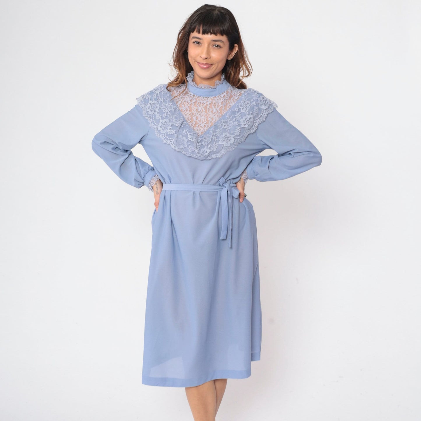 70s Jane Baar Lavender Lace Illusion Neckline Midi Dress Medium