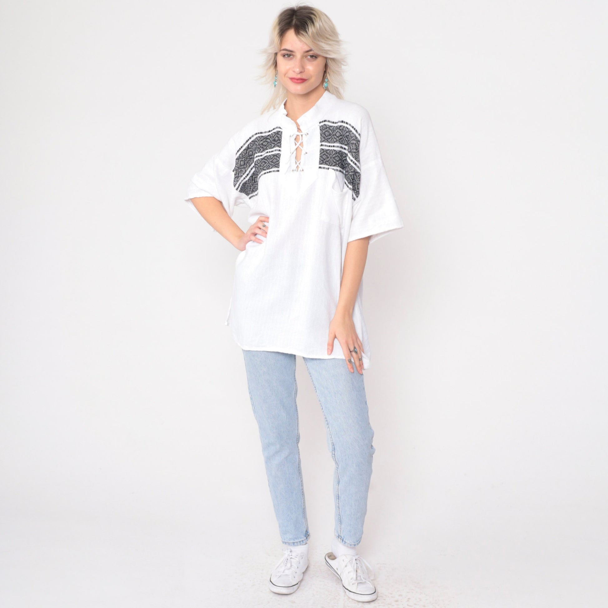 90s White Tunic Top Lace-Up Neckline Black Embroidery Short Sleeve Extra Large