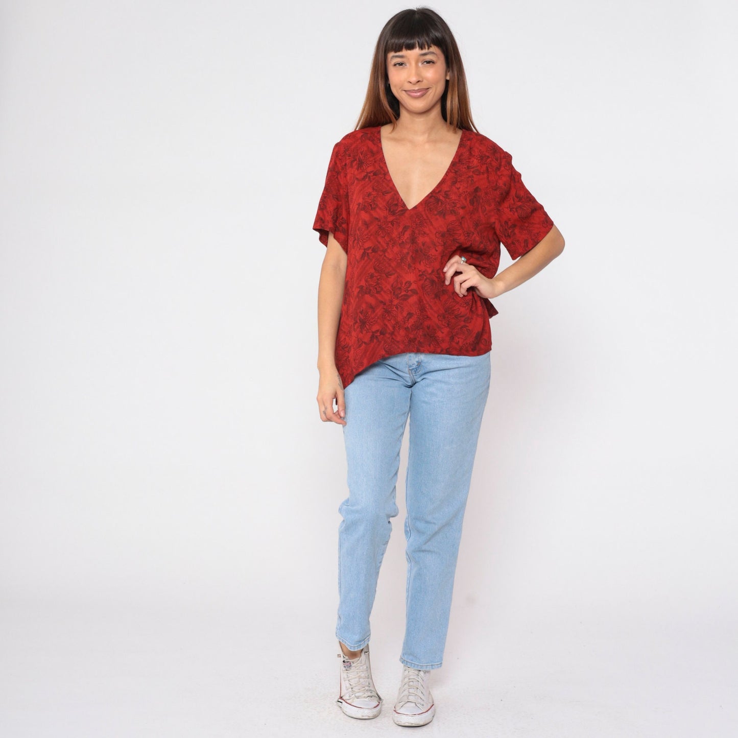 90s Karin Stevens Red Floral V-Neck Blouse Sharkbite Hem Short Sleeve Large