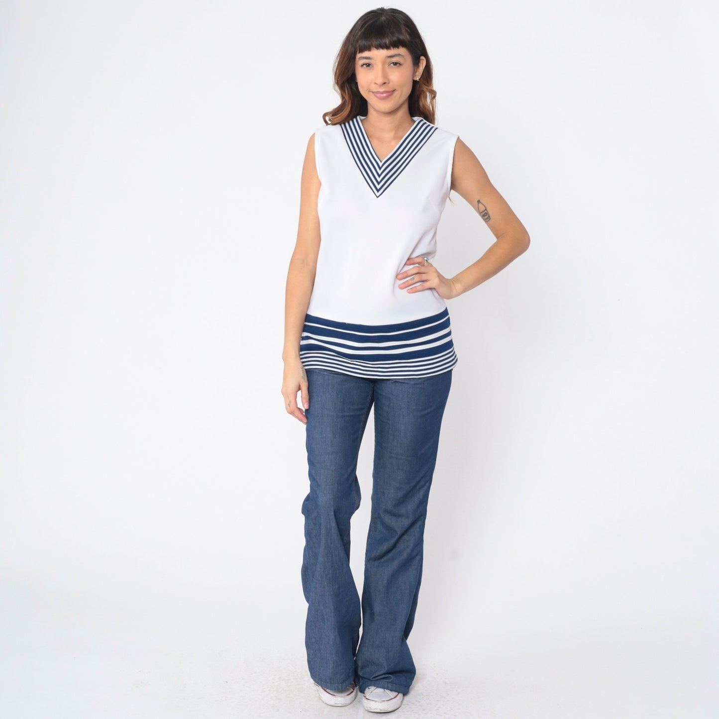70s Nautical Striped V-Neck Tank Top White Blue Chevron Sleeveless Small
