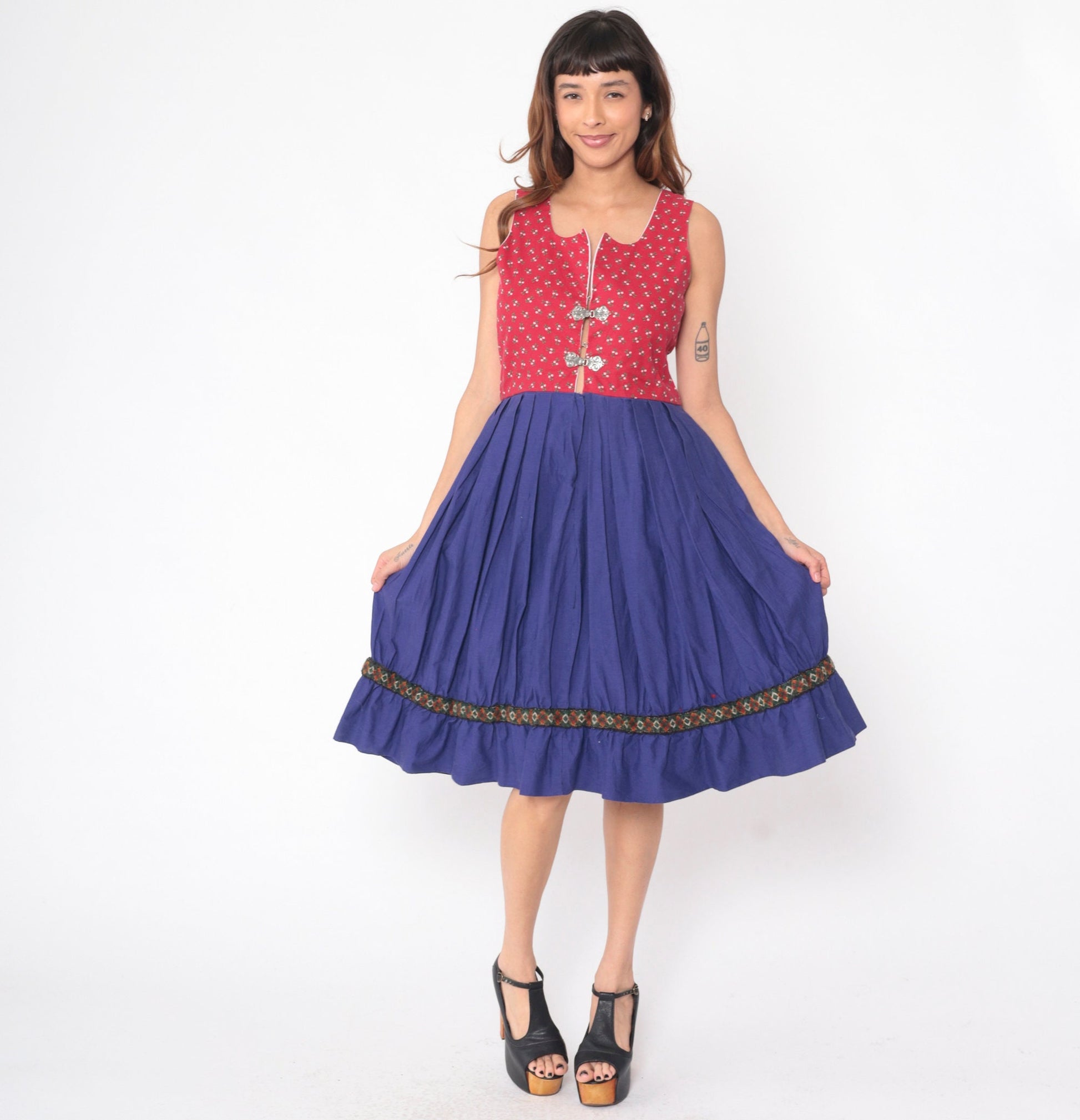 70s Dirndl Dress Handmade Calico Floral Midi Red Blue High Waist Medium
