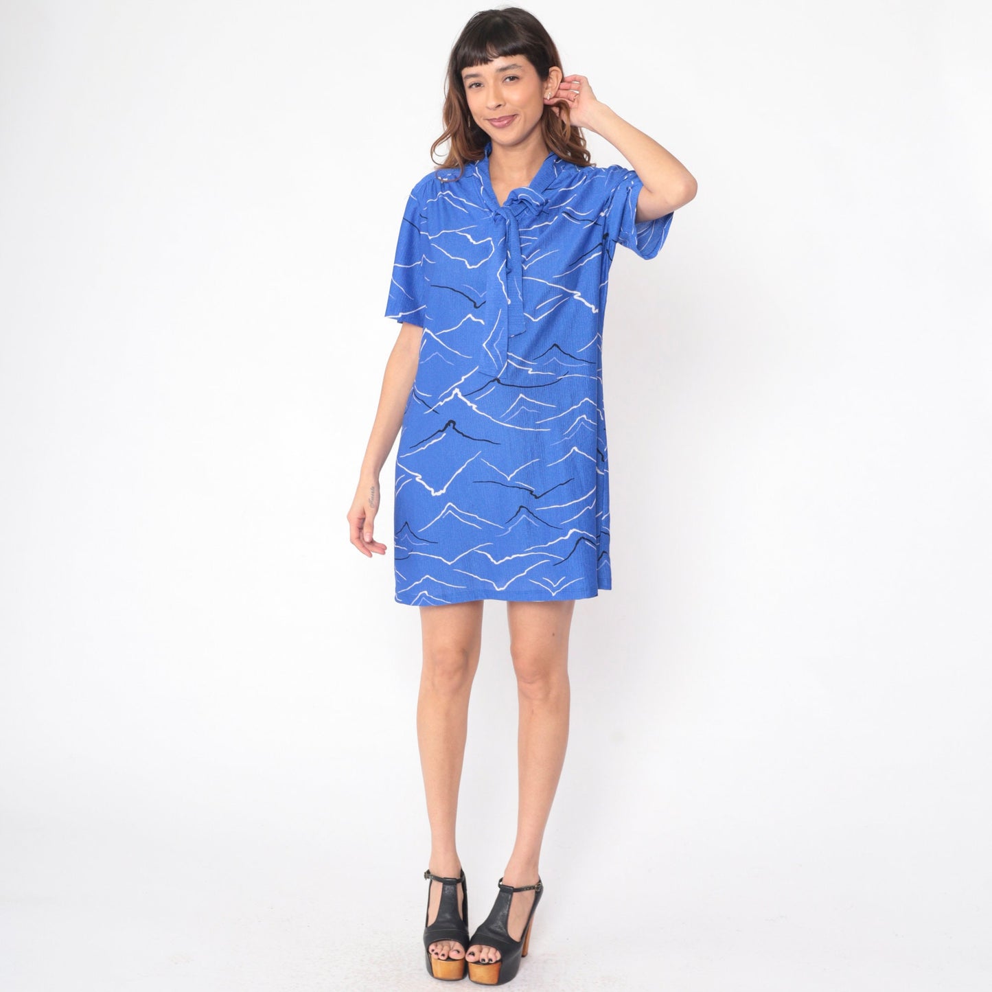 70s Mountain Print Mini Dress Blue Ascot Neck Tie Short Sleeve Large L