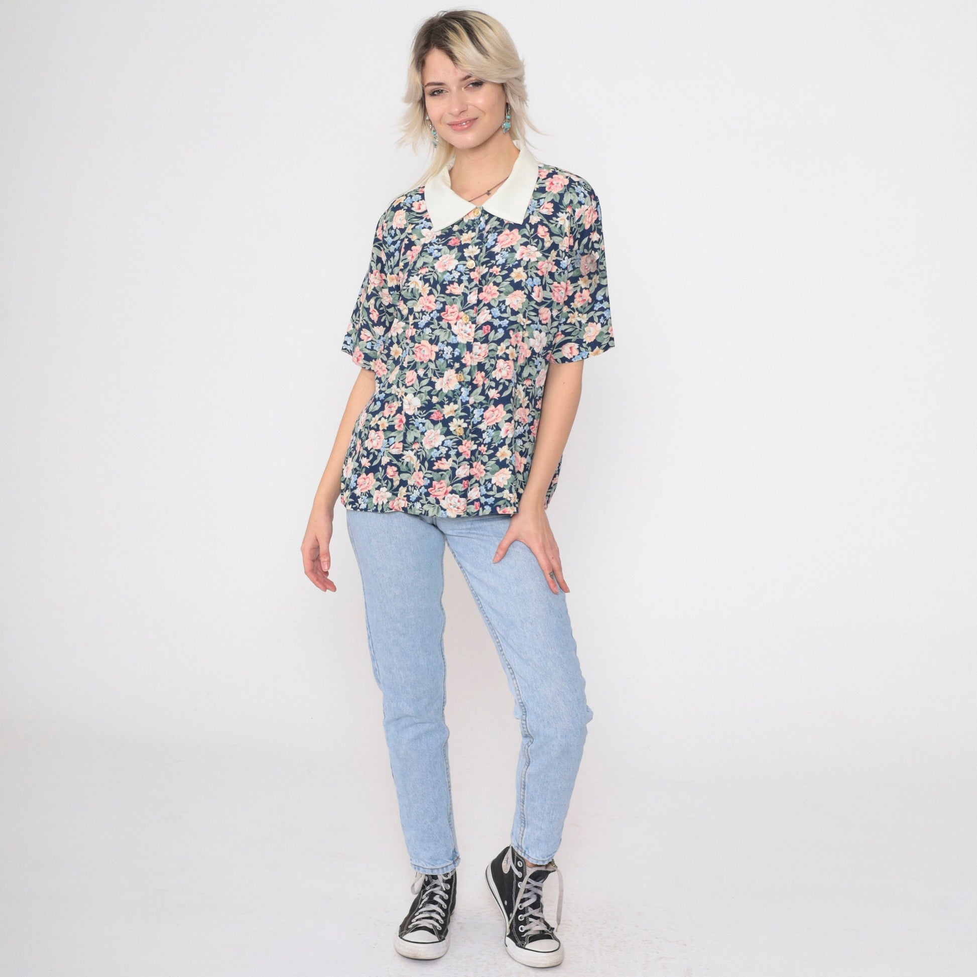 90s Dark Blue Floral Button Up Blouse White Collar Gold Buttons Small