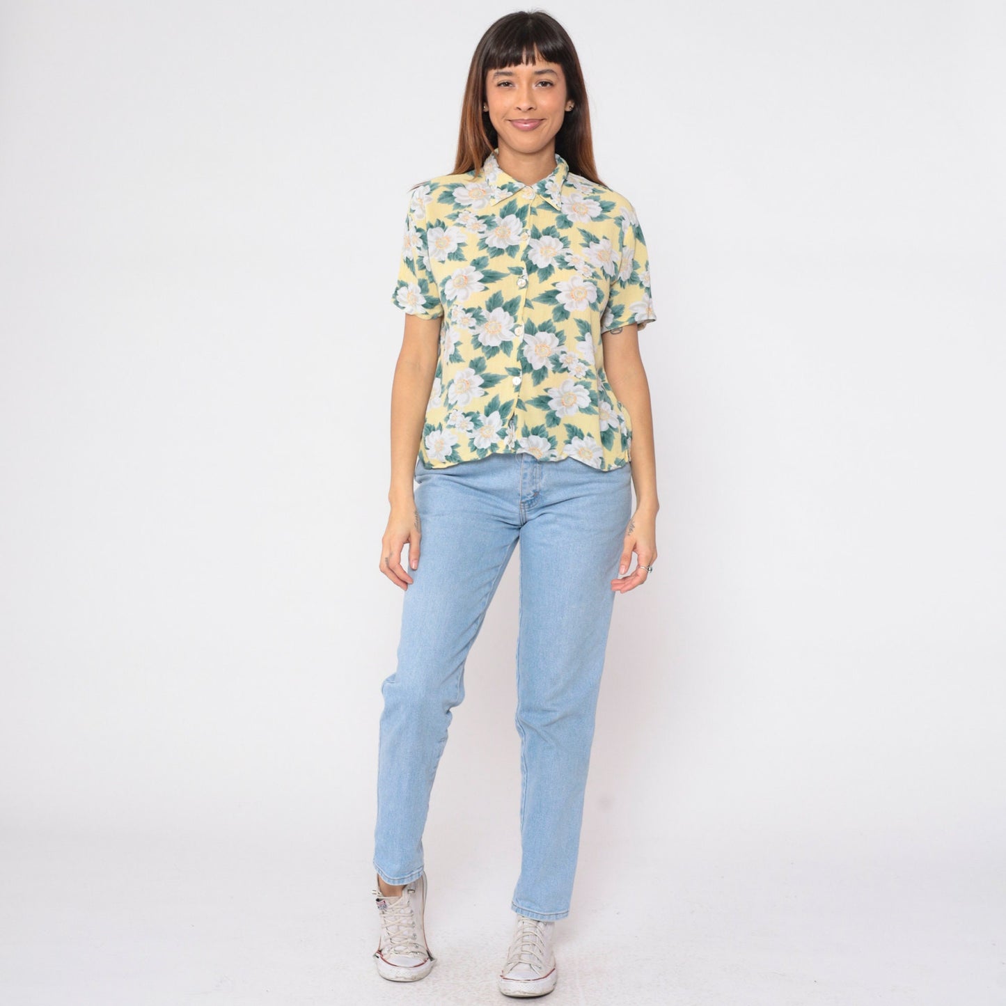 90s Yellow Floral Button-Up Blouse Short Sleeve Collared Shirt Medium M