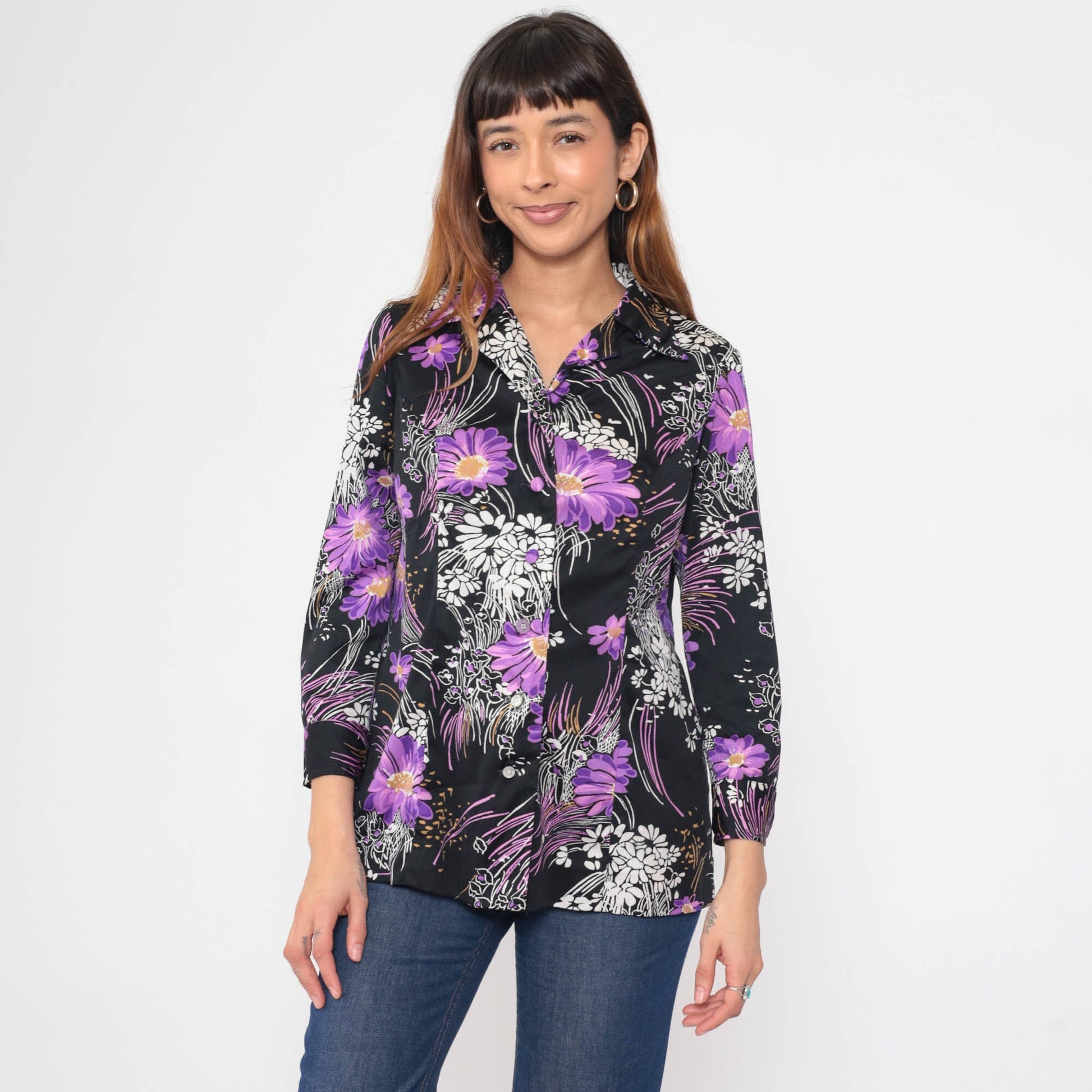 70s Floral Button-Up Blouse Black Purple Flower Print Dagger Collar Medium