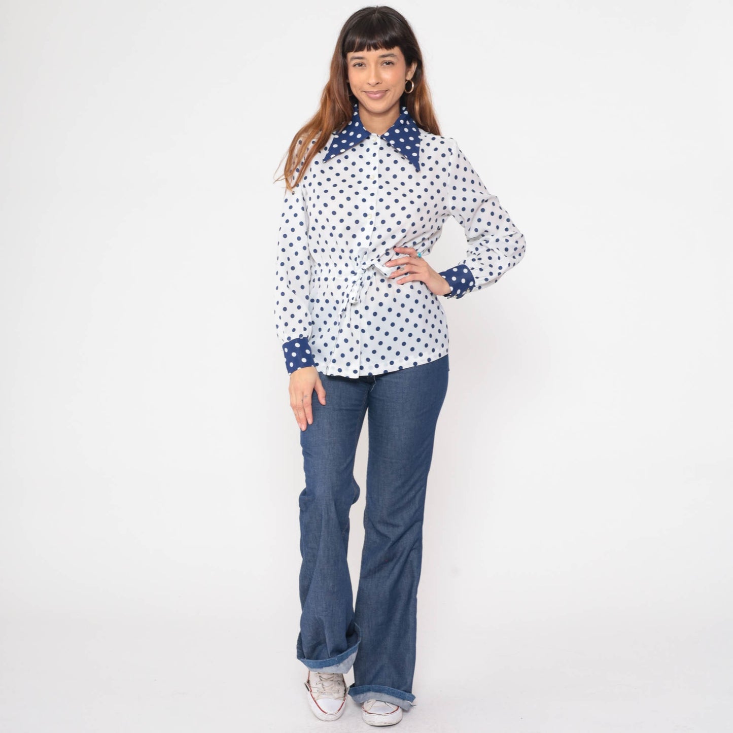70s Polka Dot Button Up Blouse White Blue Dagger Collar Long Sleeve Medium