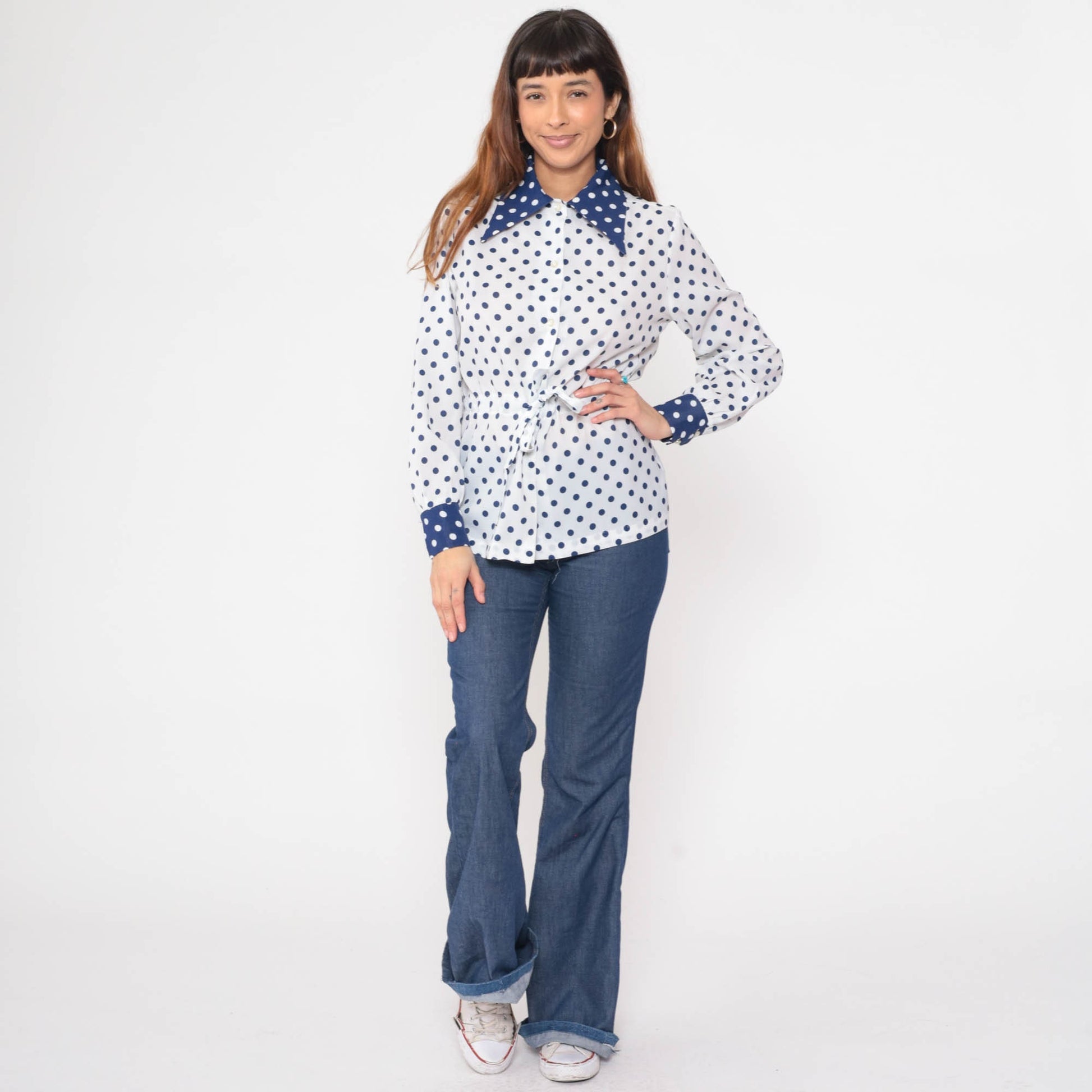 70s Polka Dot Button Up Blouse White Blue Dagger Collar Long Sleeve Medium