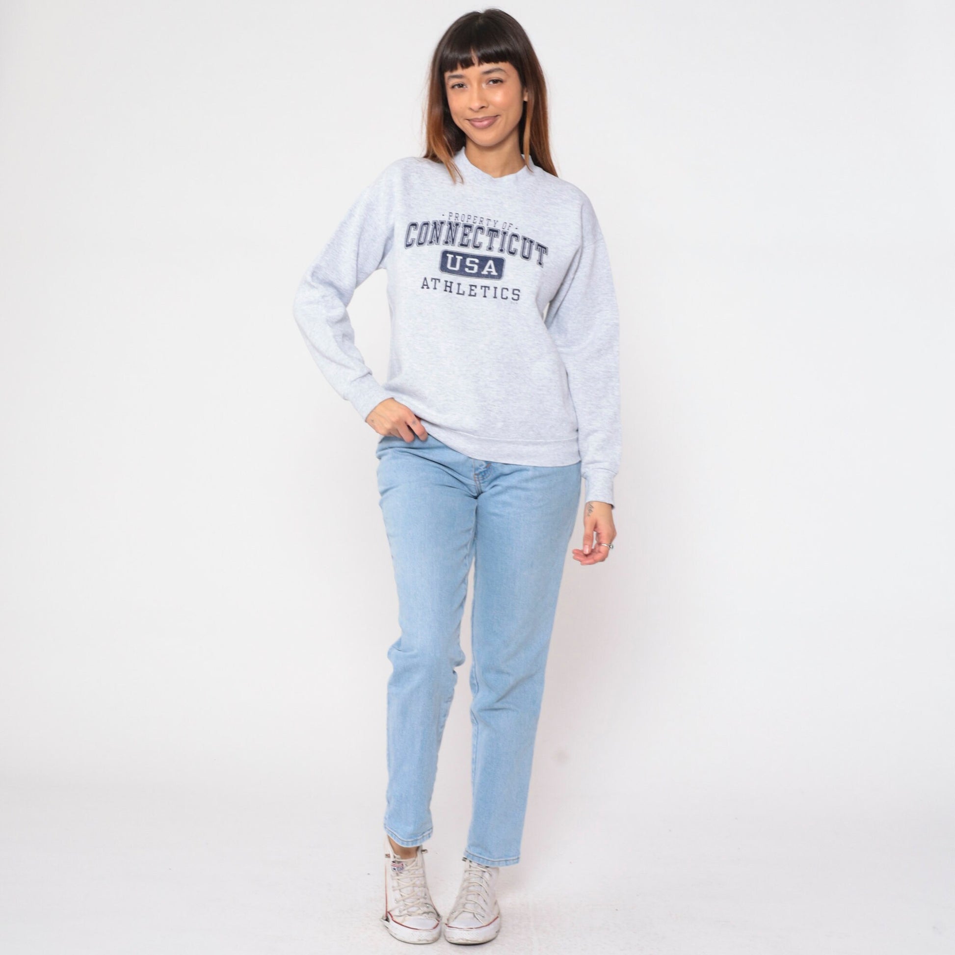 90s Connecticut USA Athletics Graphic Sweatshirt Light Heather Grey Medium M