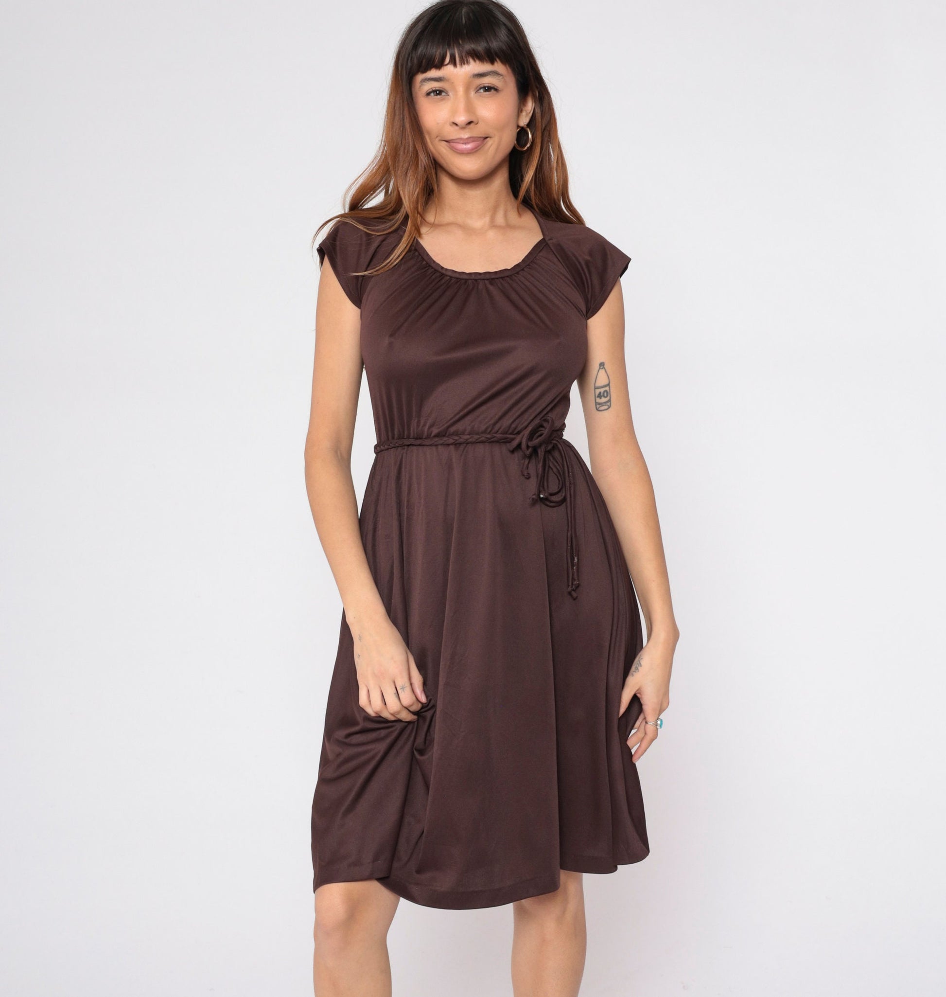 1970s Brown Midi Dress Cap Sleeve High Elastic Waist Braided Belt Extra Small